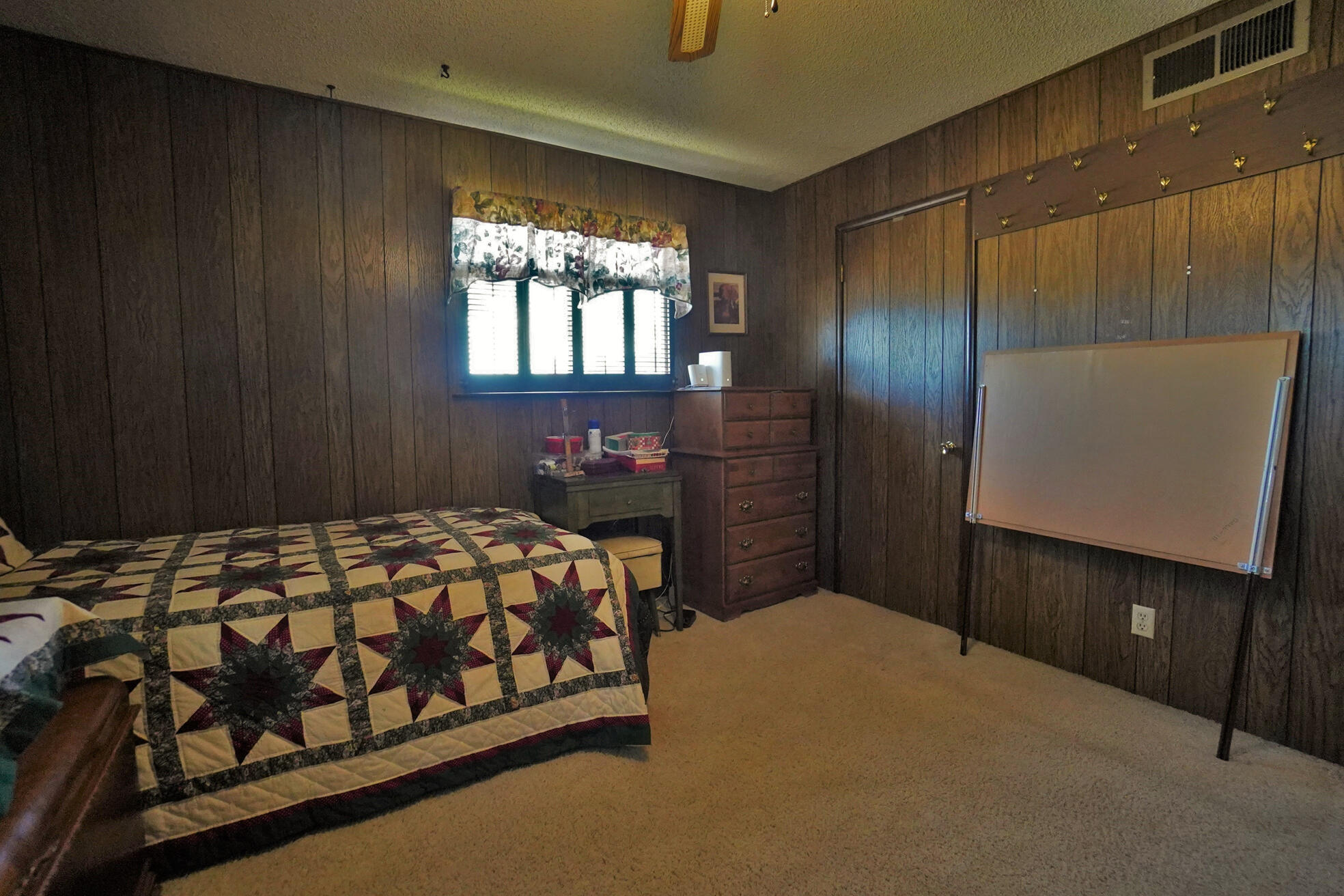 842 E Florinda St, Hanford, CA 93230