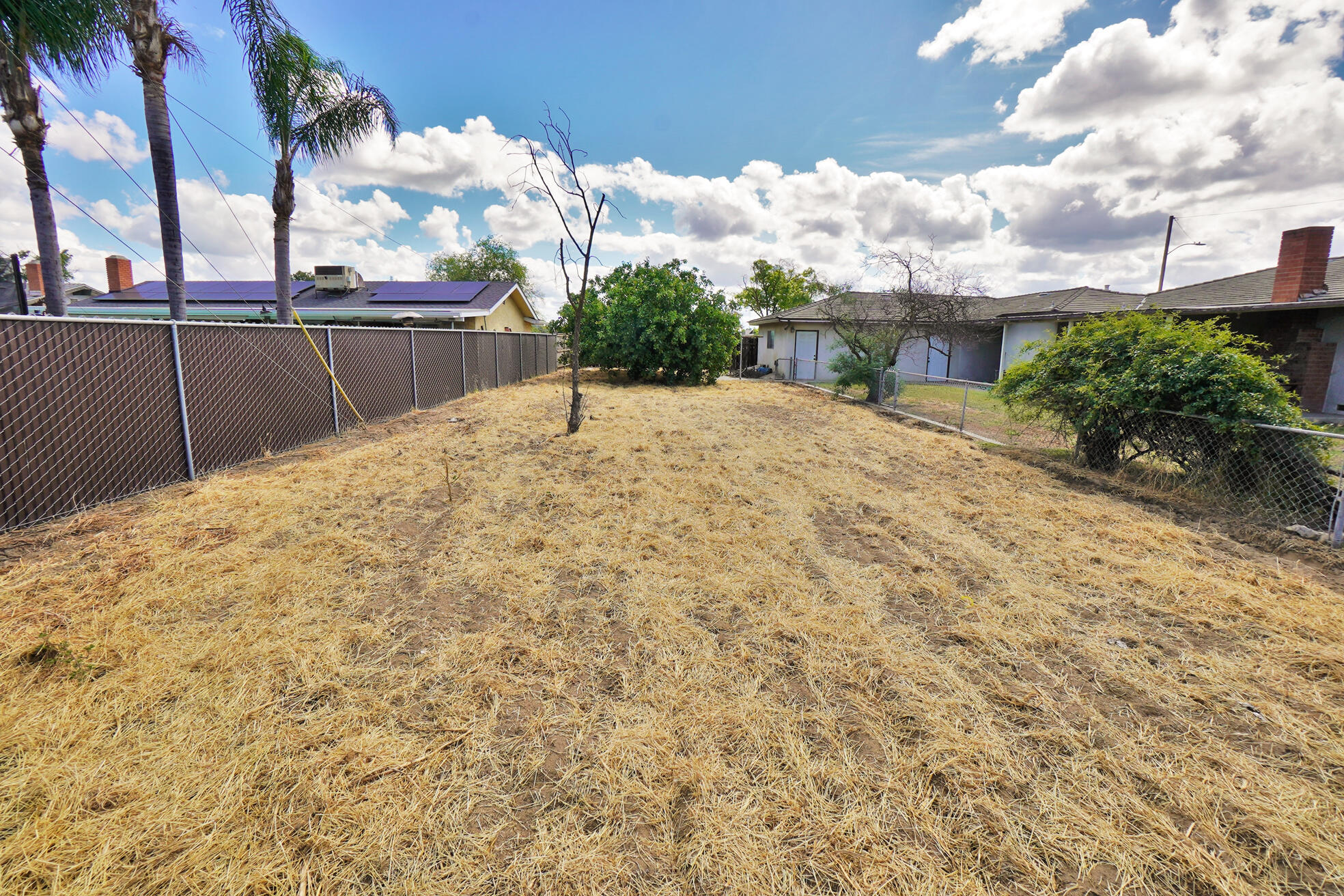 842 E Florinda St, Hanford, CA 93230