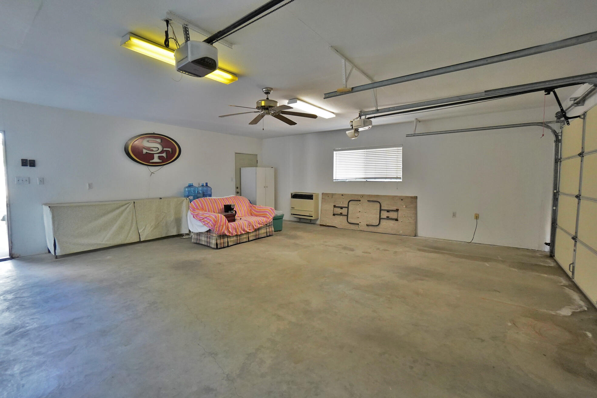 842 E Florinda St, Hanford, CA 93230