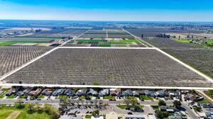 896 N Mariposa Ave, Visalia, CA 93292