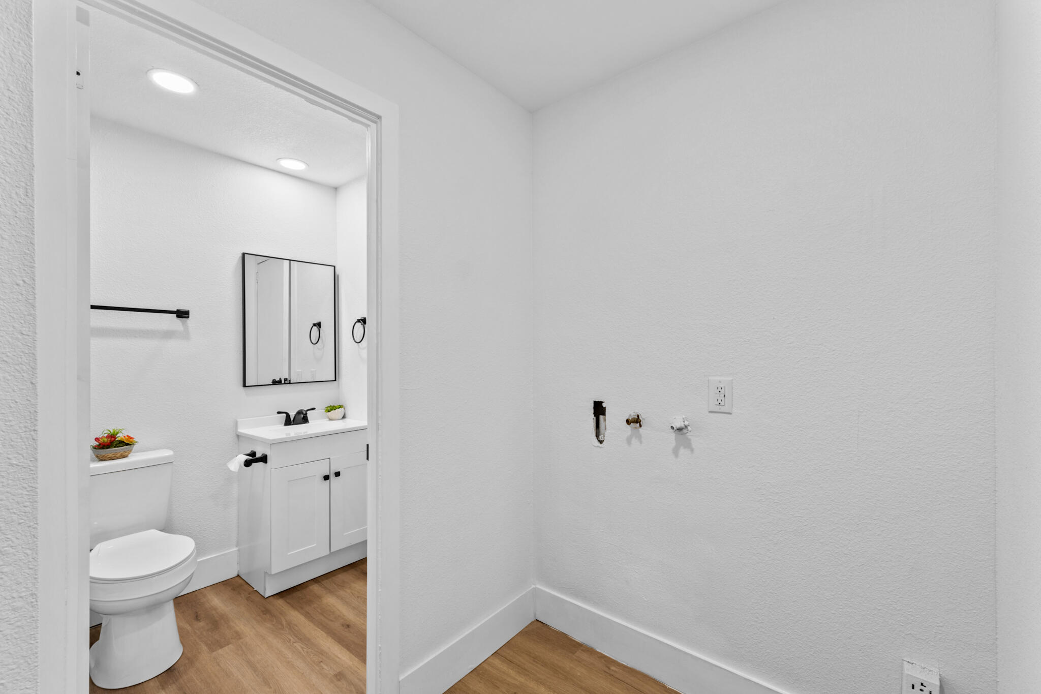 415 N Akers St, Visalia, CA 93291