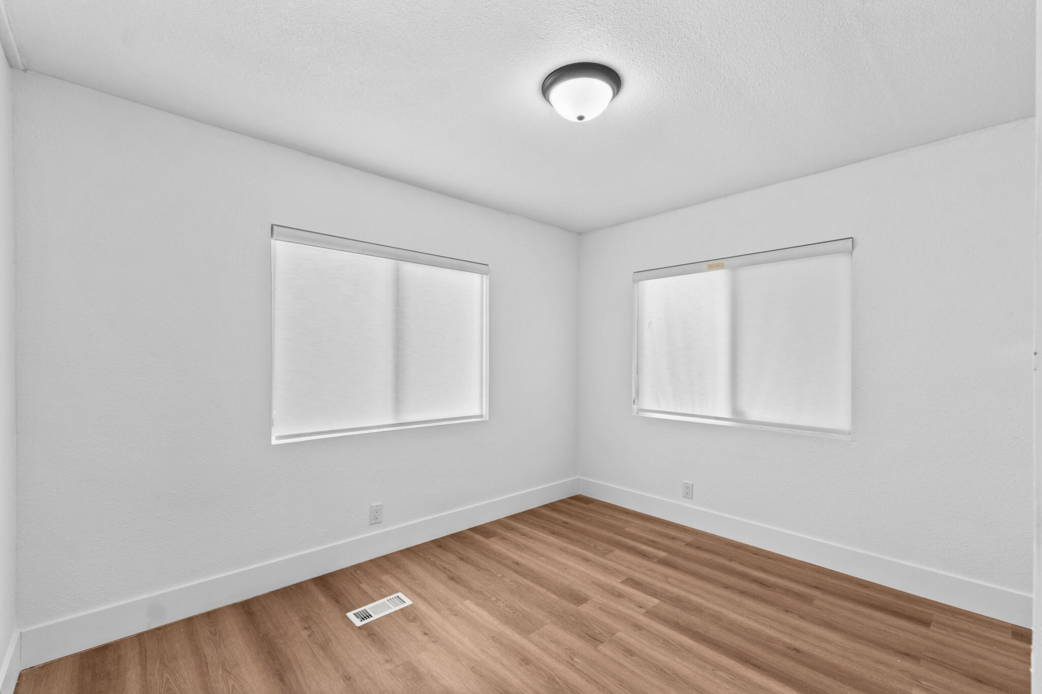 415 N Akers St, Visalia, CA 93291