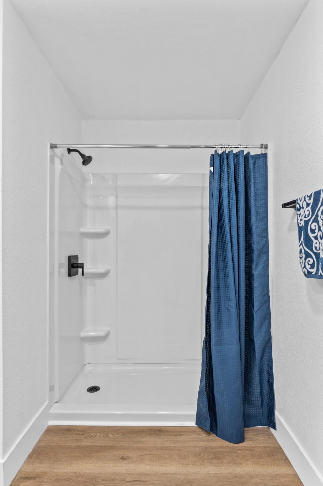 415 N Akers St, Visalia, CA 93291