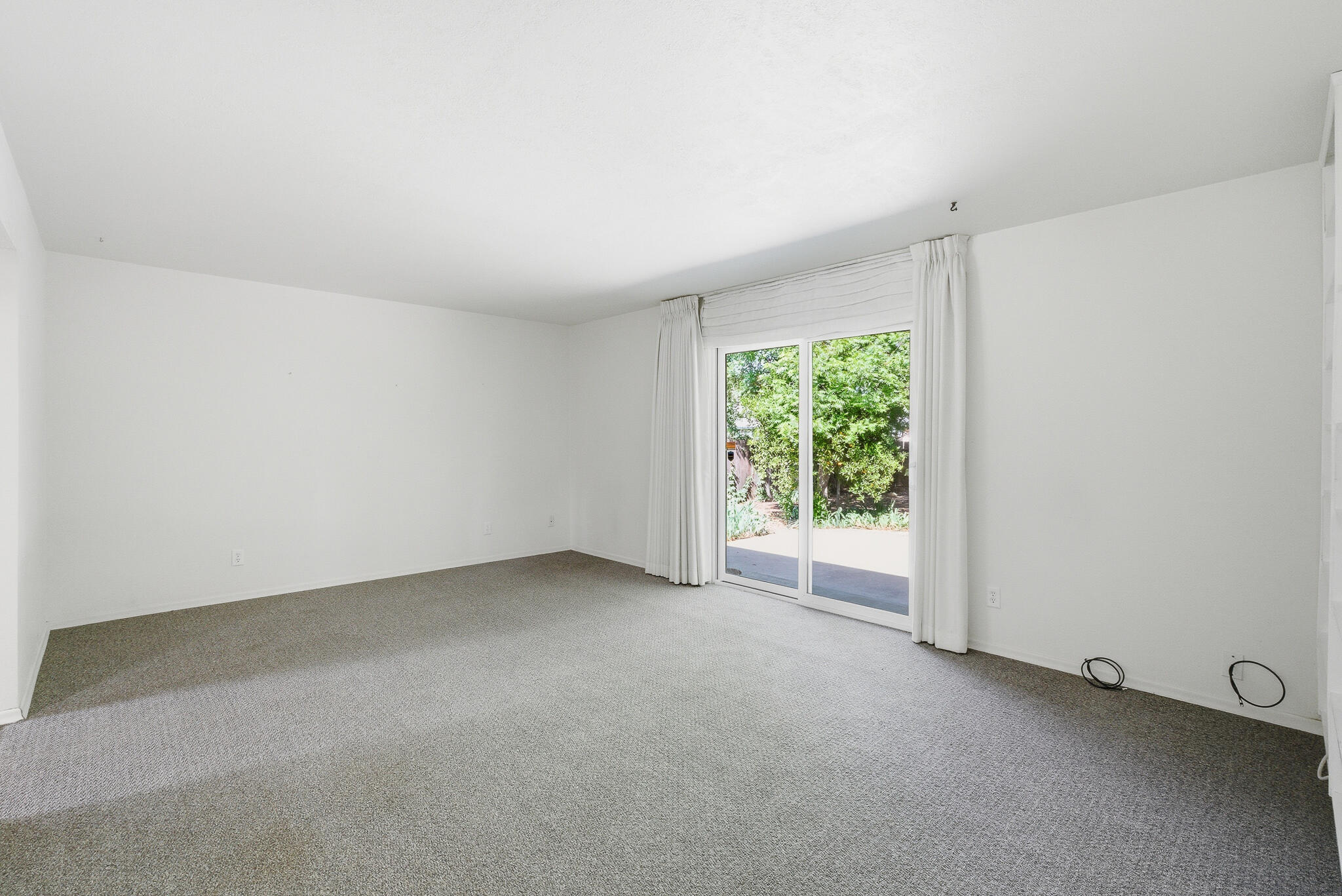 628 N G St, Porterville, CA 93257