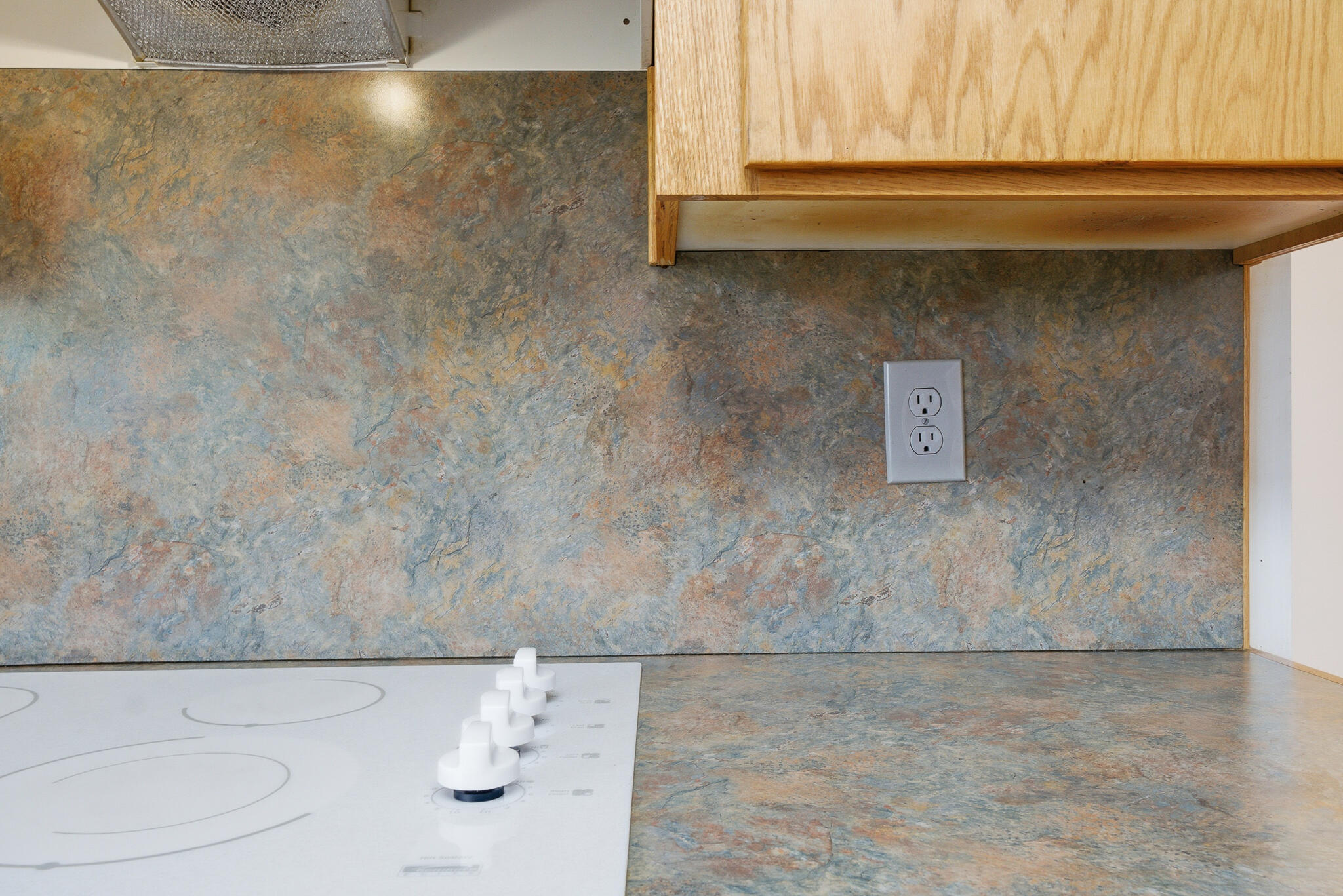 628 N G St, Porterville, CA 93257