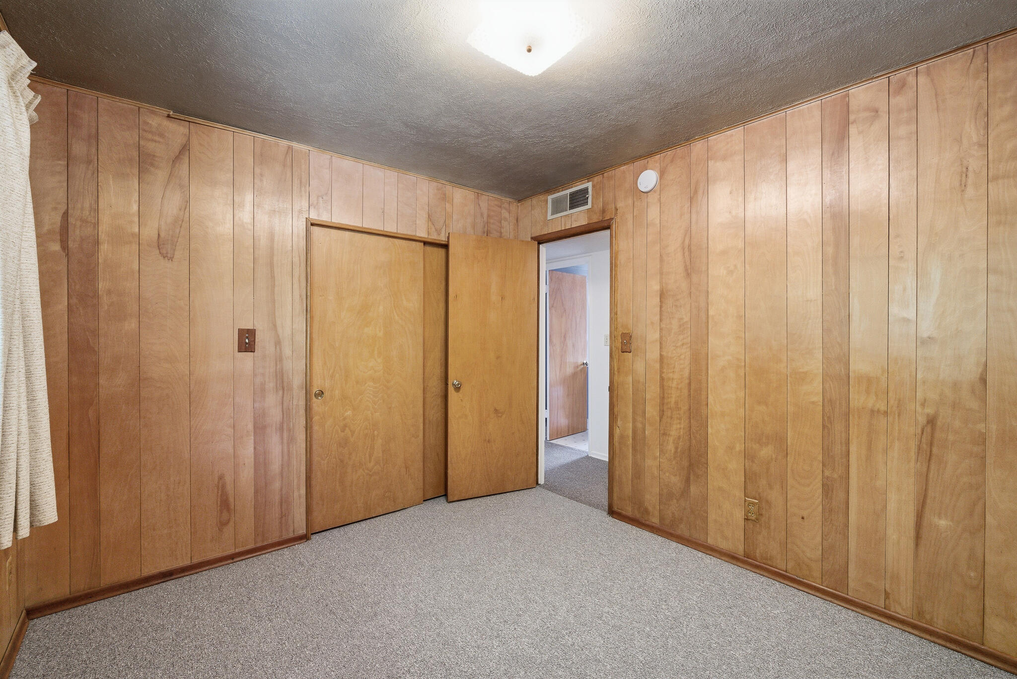 628 N G St, Porterville, CA 93257