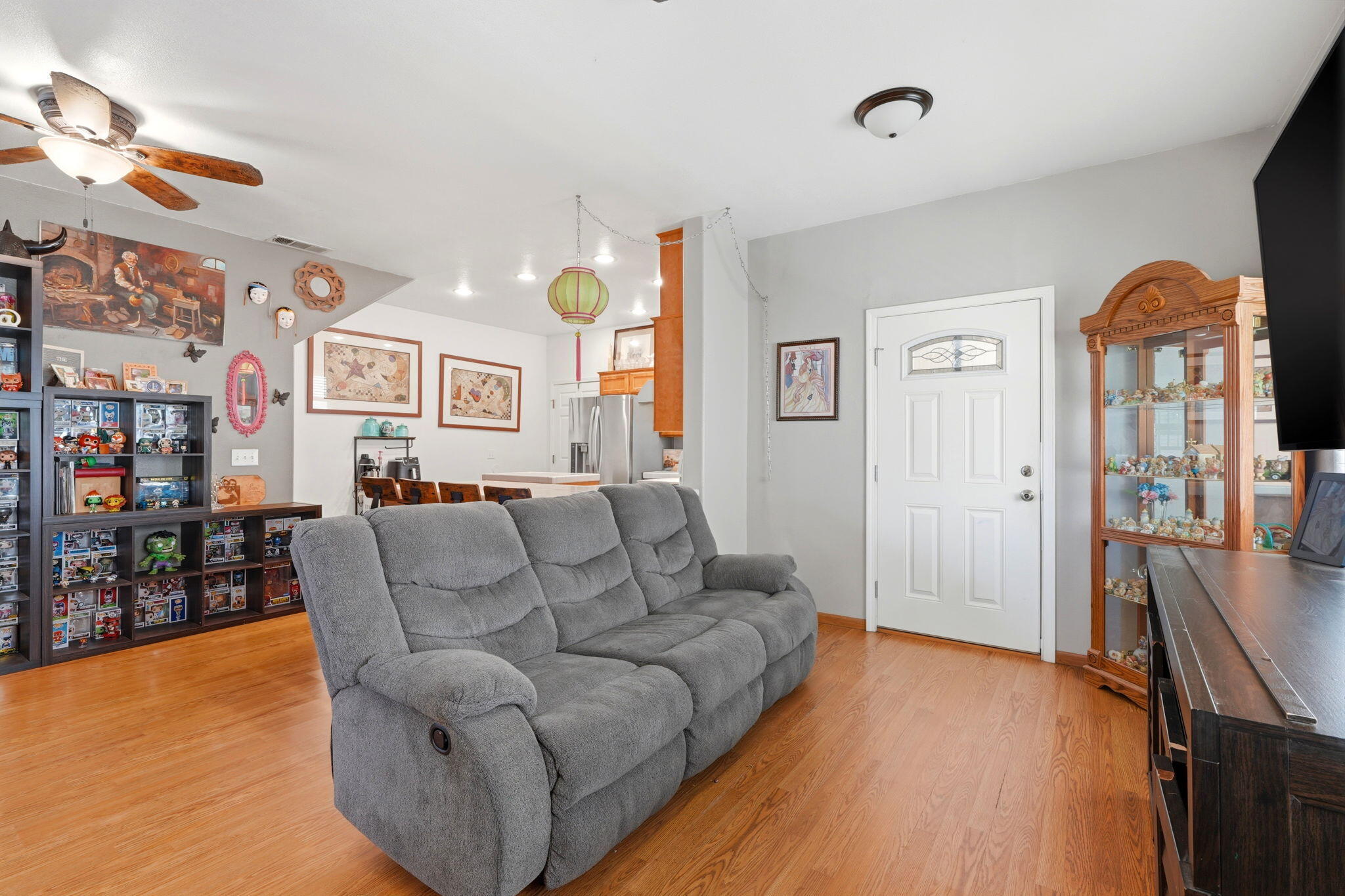 142 S Filbert Rd, Exeter, CA 93221