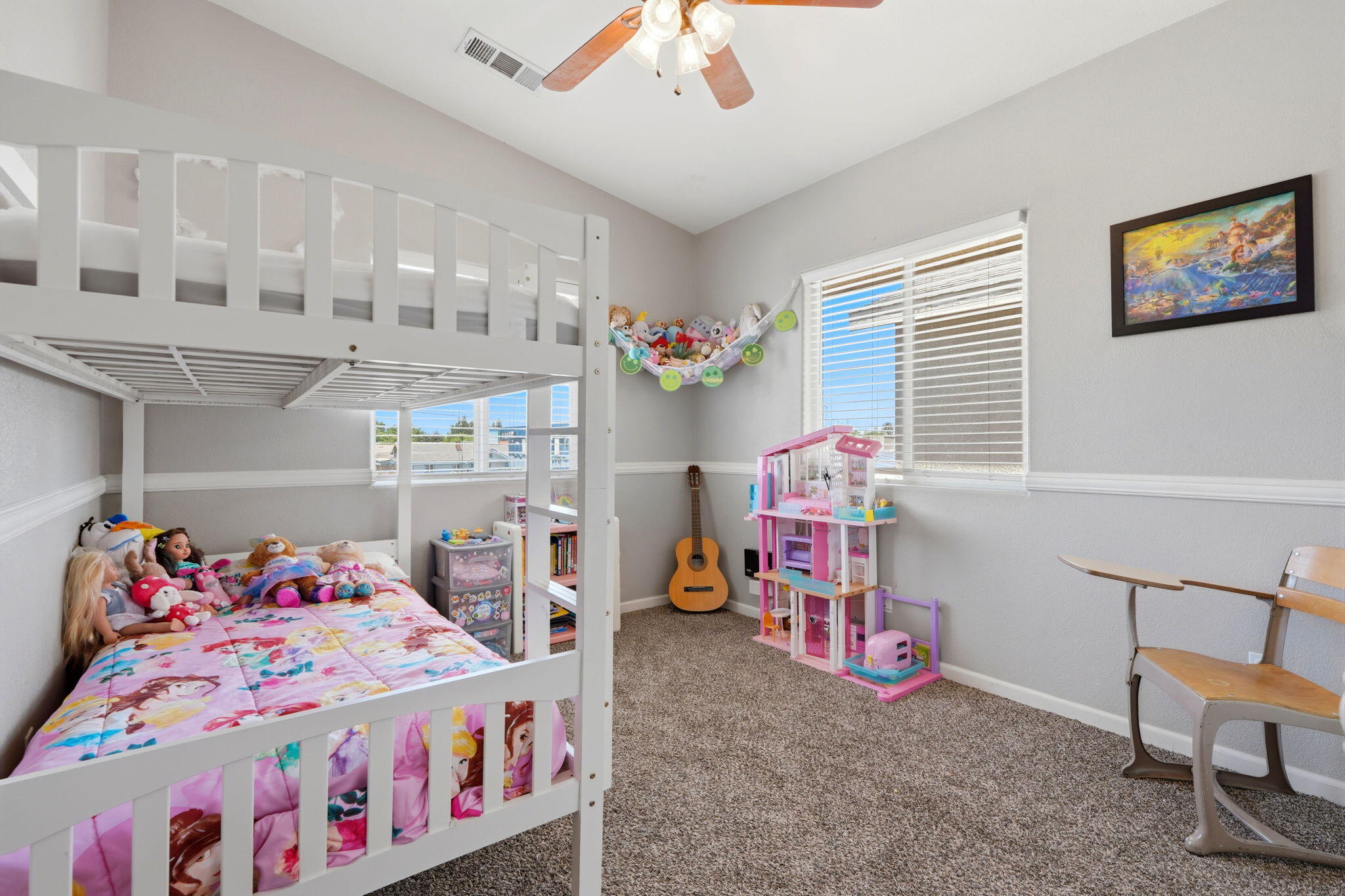 142 S Filbert Rd, Exeter, CA 93221