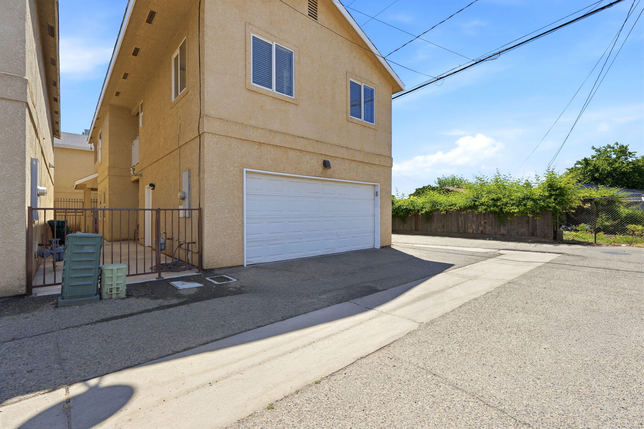 142 S Filbert Rd, Exeter, CA 93221