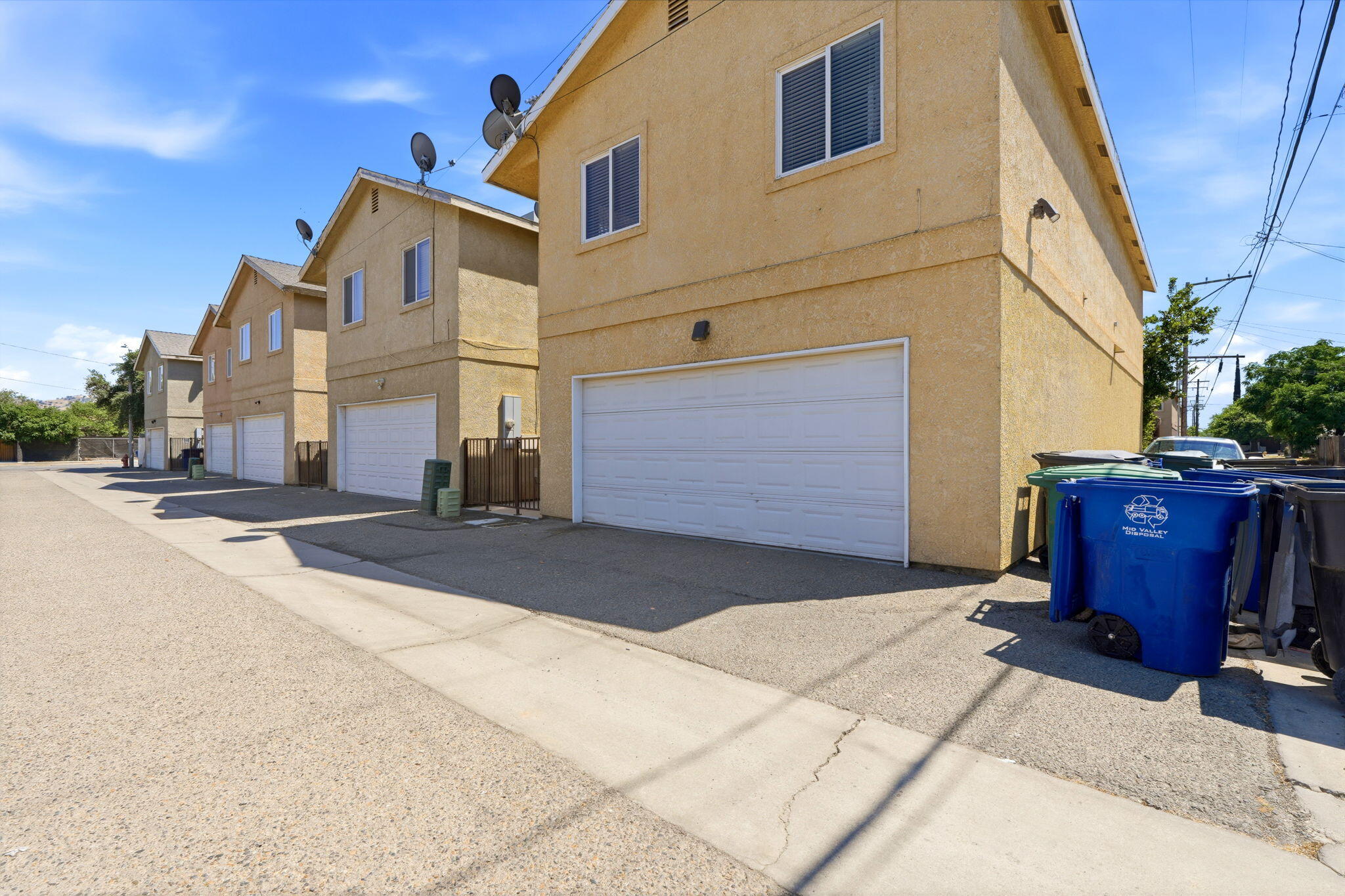 142 S Filbert Rd, Exeter, CA 93221