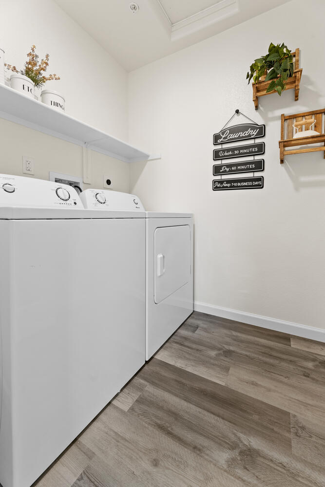 7071 Oriole Ave, Visalia, CA 93291