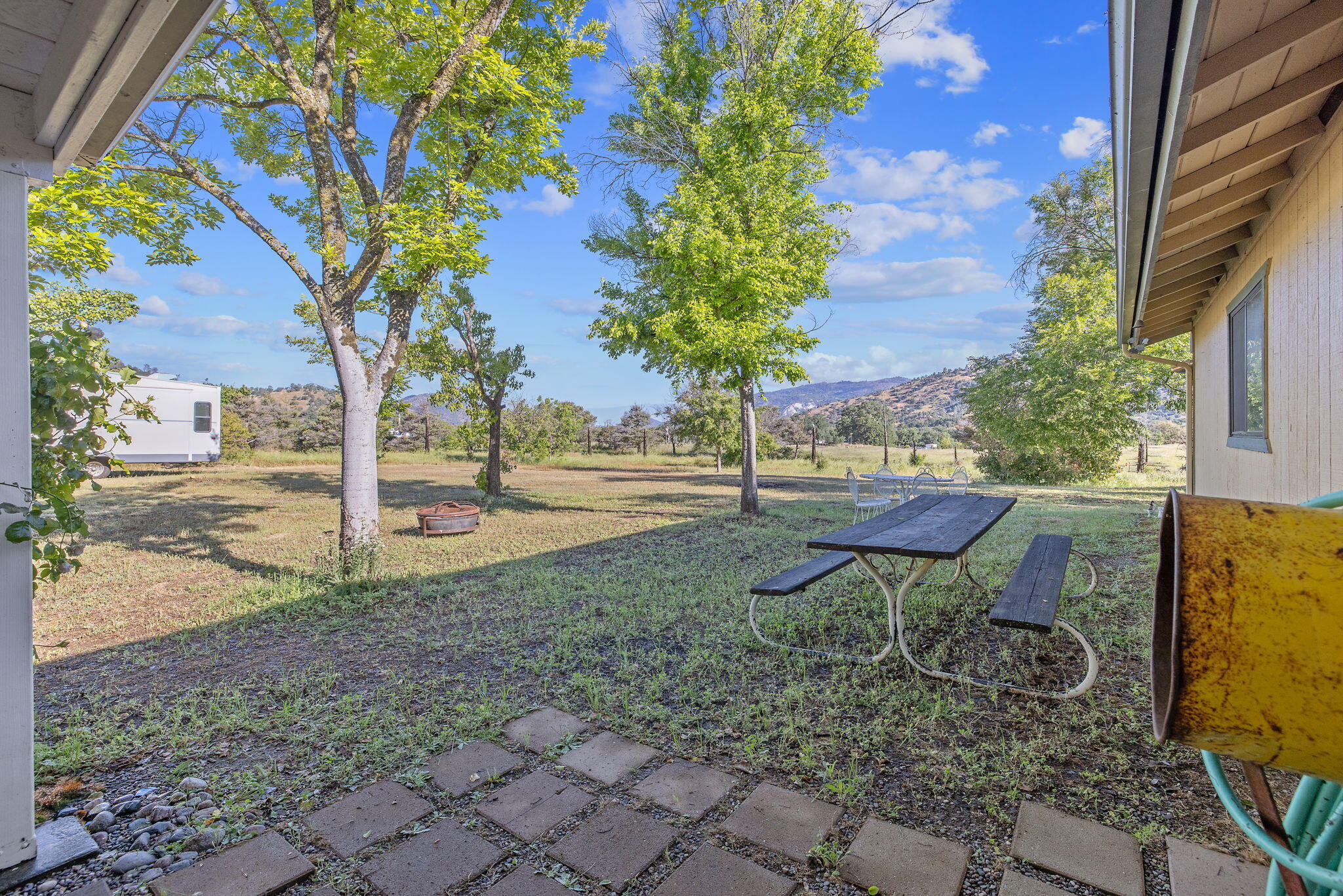 29478 Fallen Oak Rd, Tollhouse, CA 93667