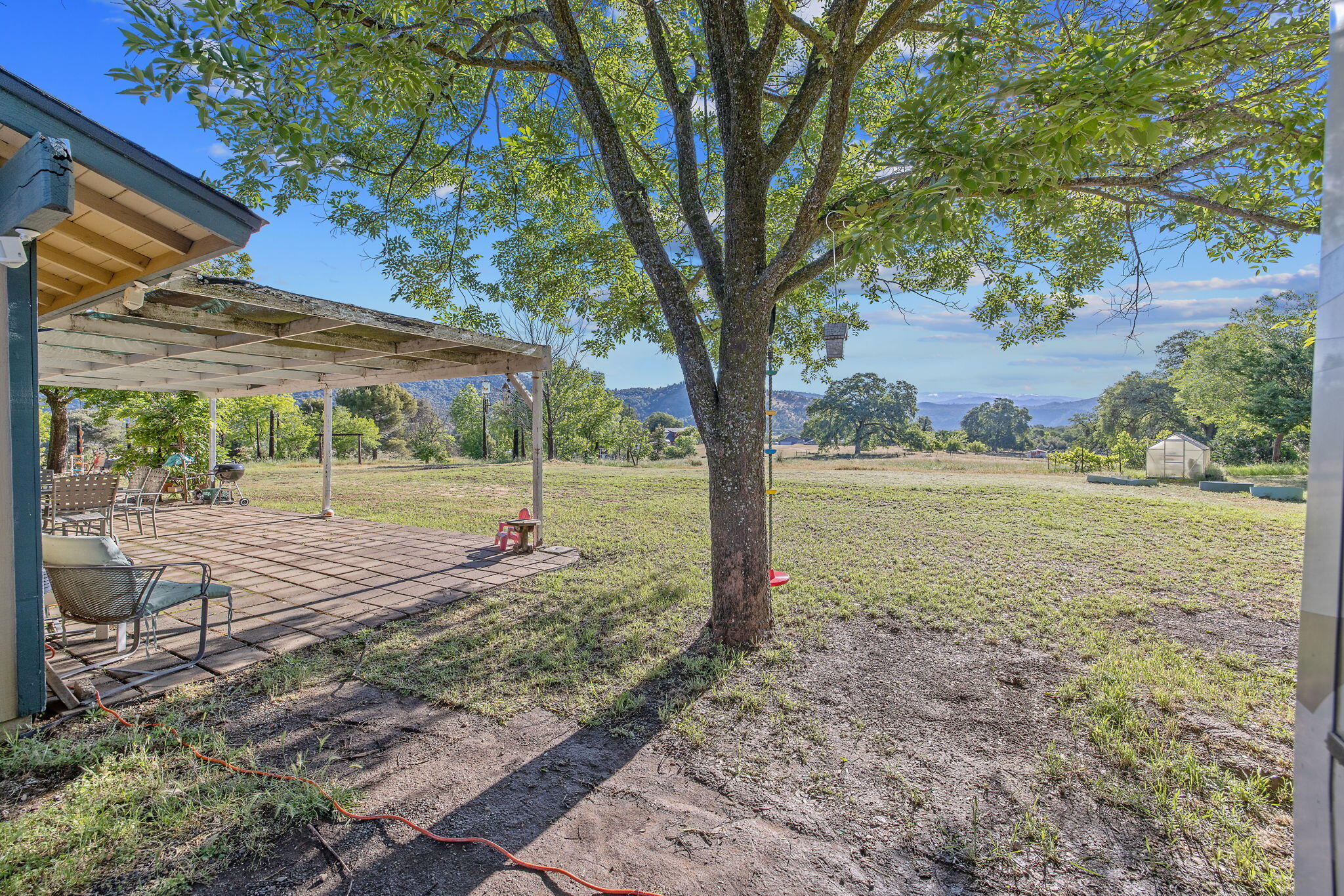 29478 Fallen Oak Rd, Tollhouse, CA 93667