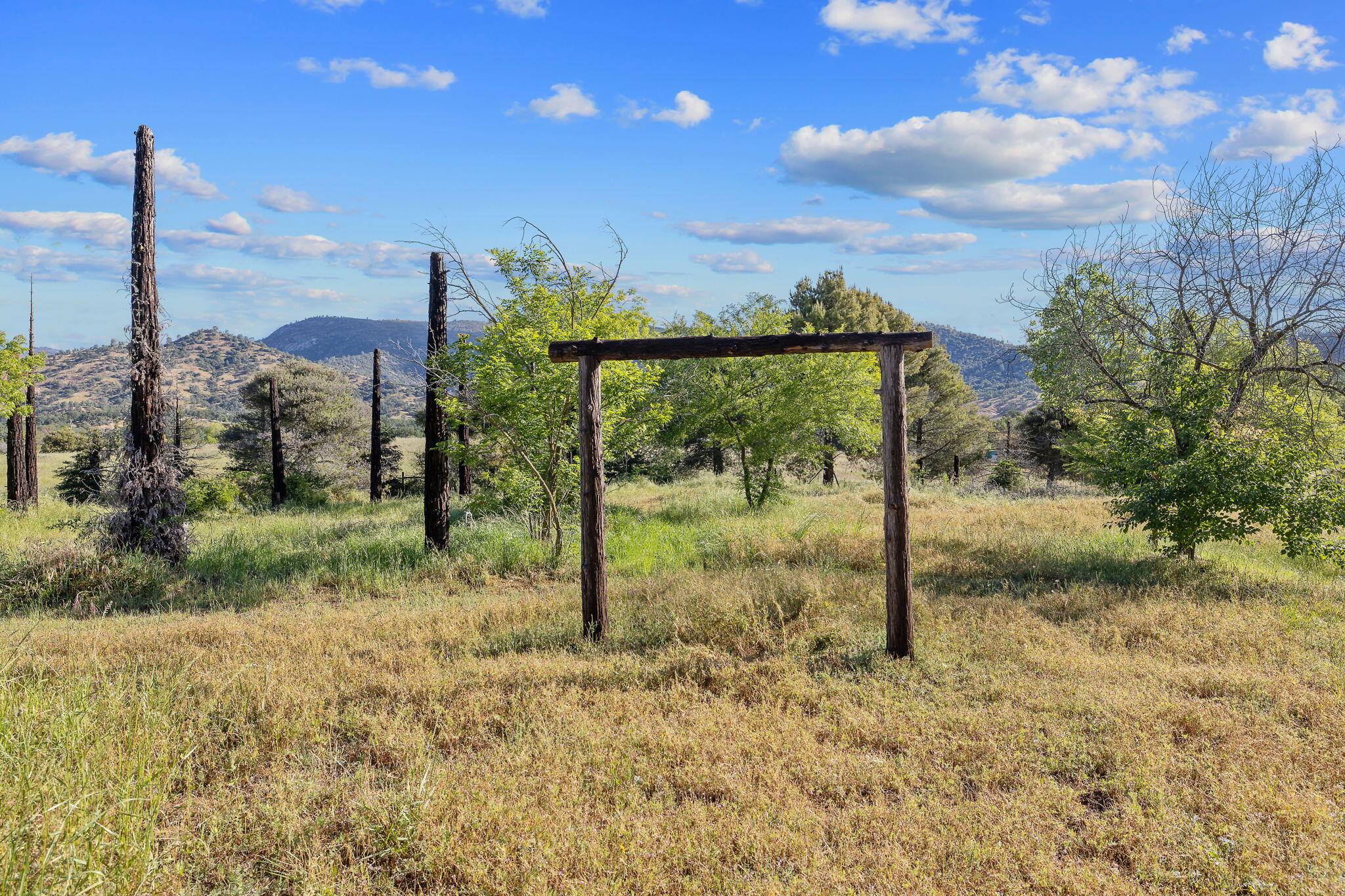 29478 Fallen Oak Rd, Tollhouse, CA 93667