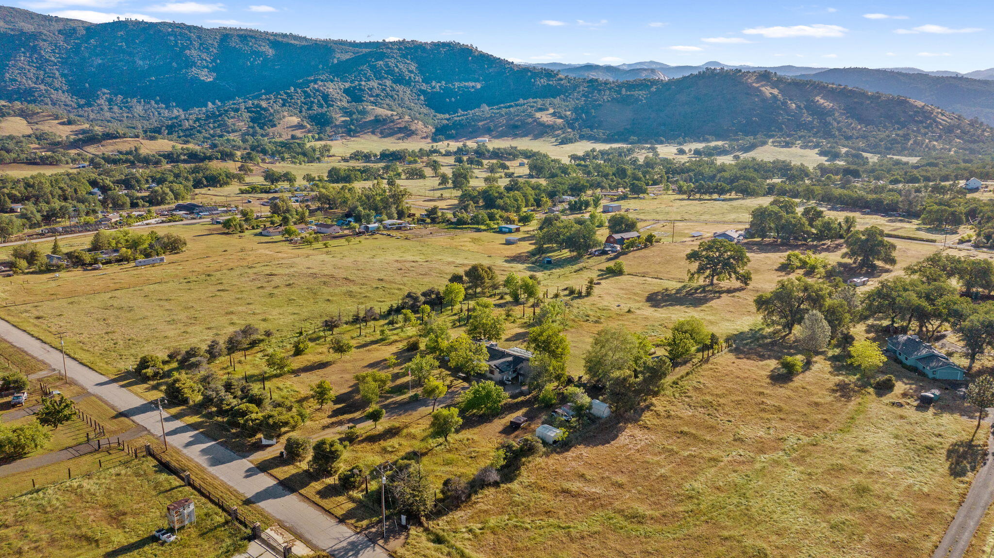 29478 Fallen Oak Rd, Tollhouse, CA 93667