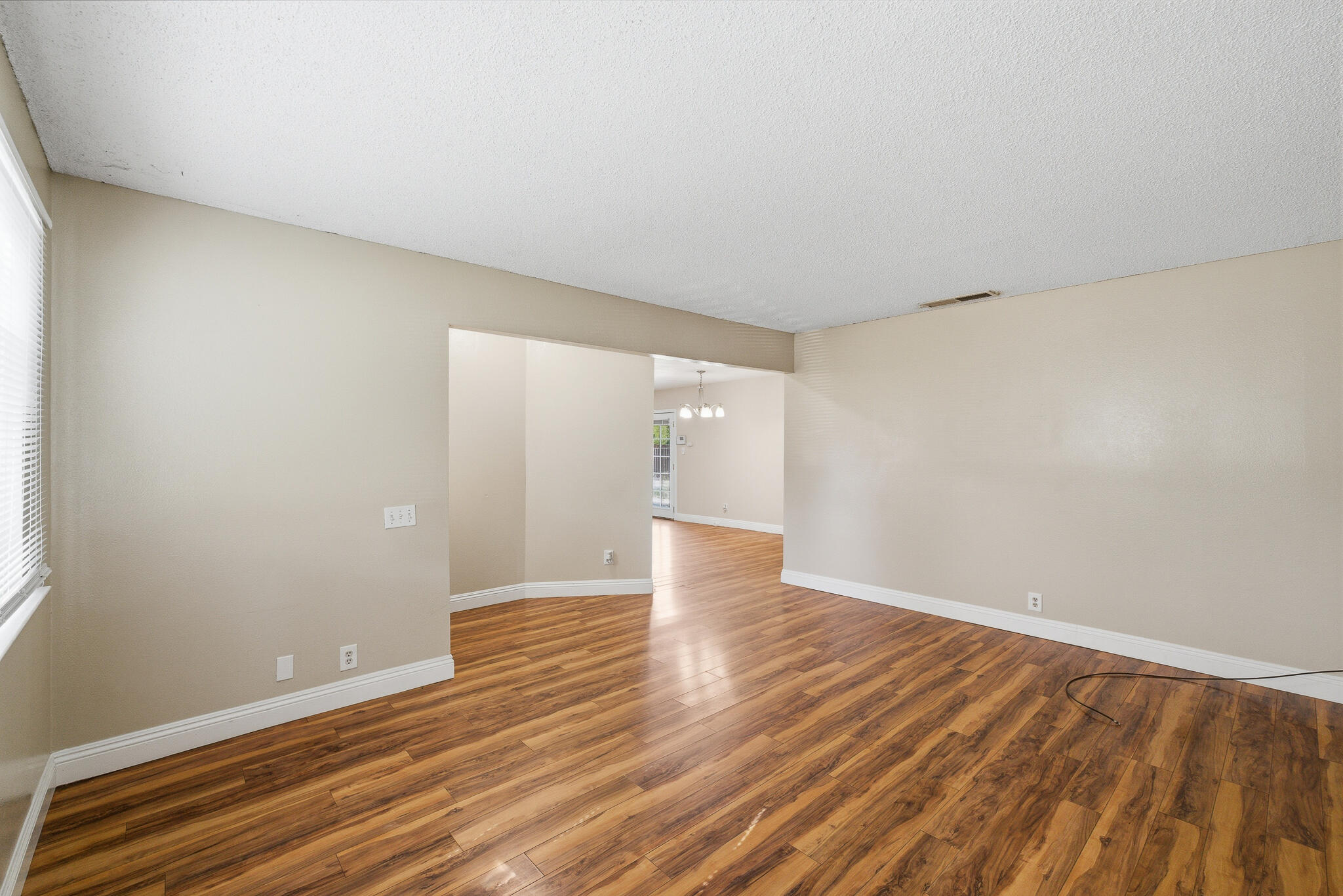 1550 Lowery St, Porterville, CA 93257