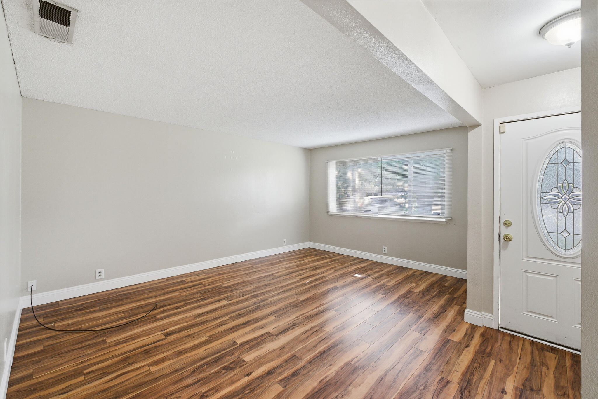 1550 Lowery St, Porterville, CA 93257