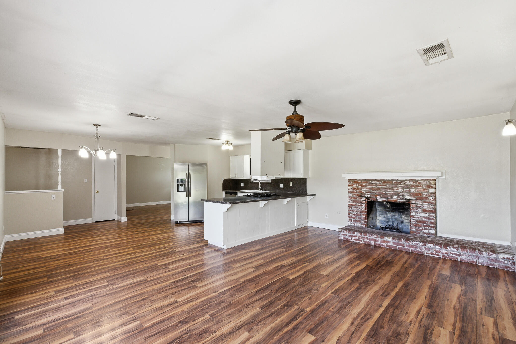 1550 Lowery St, Porterville, CA 93257