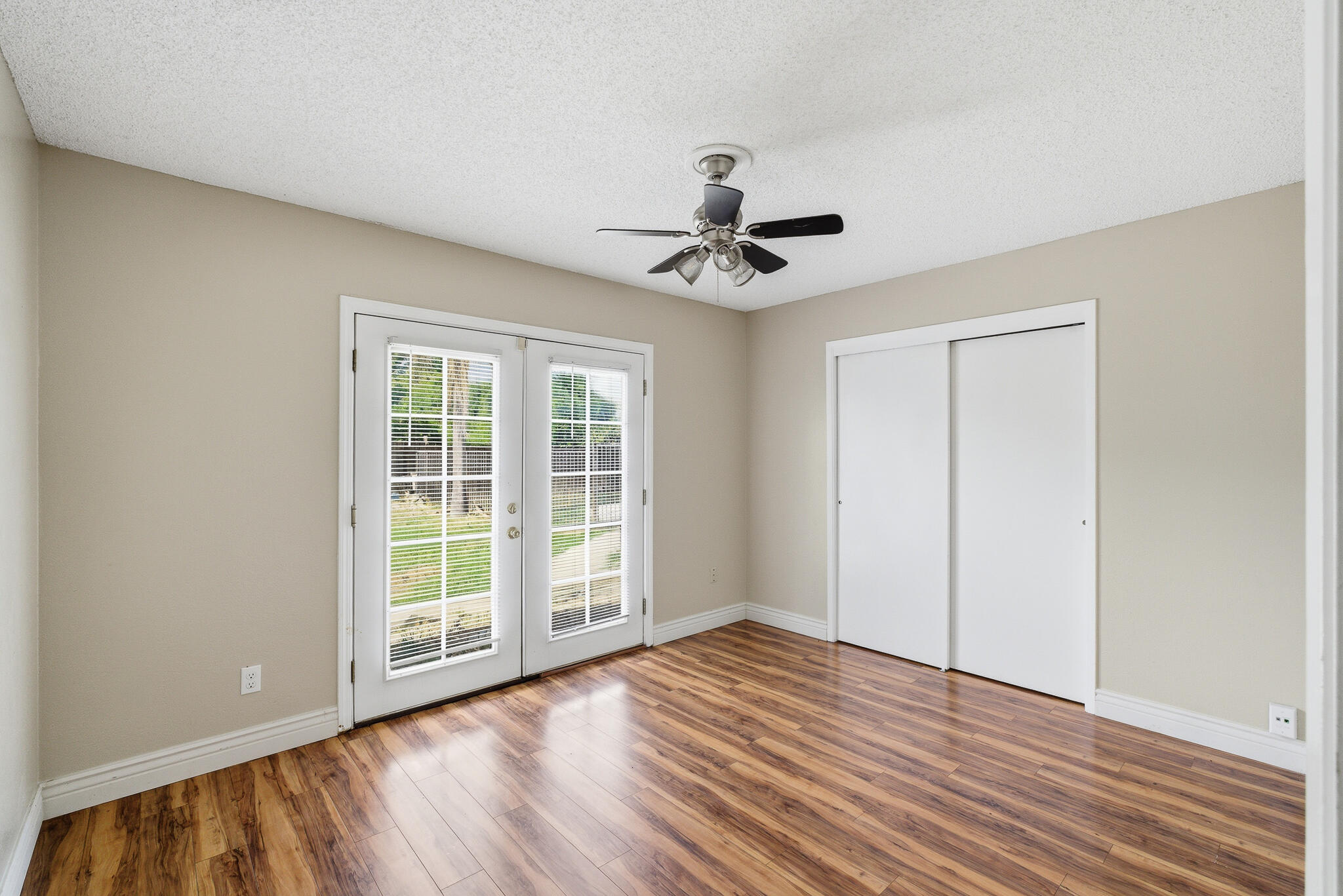 1550 Lowery St, Porterville, CA 93257