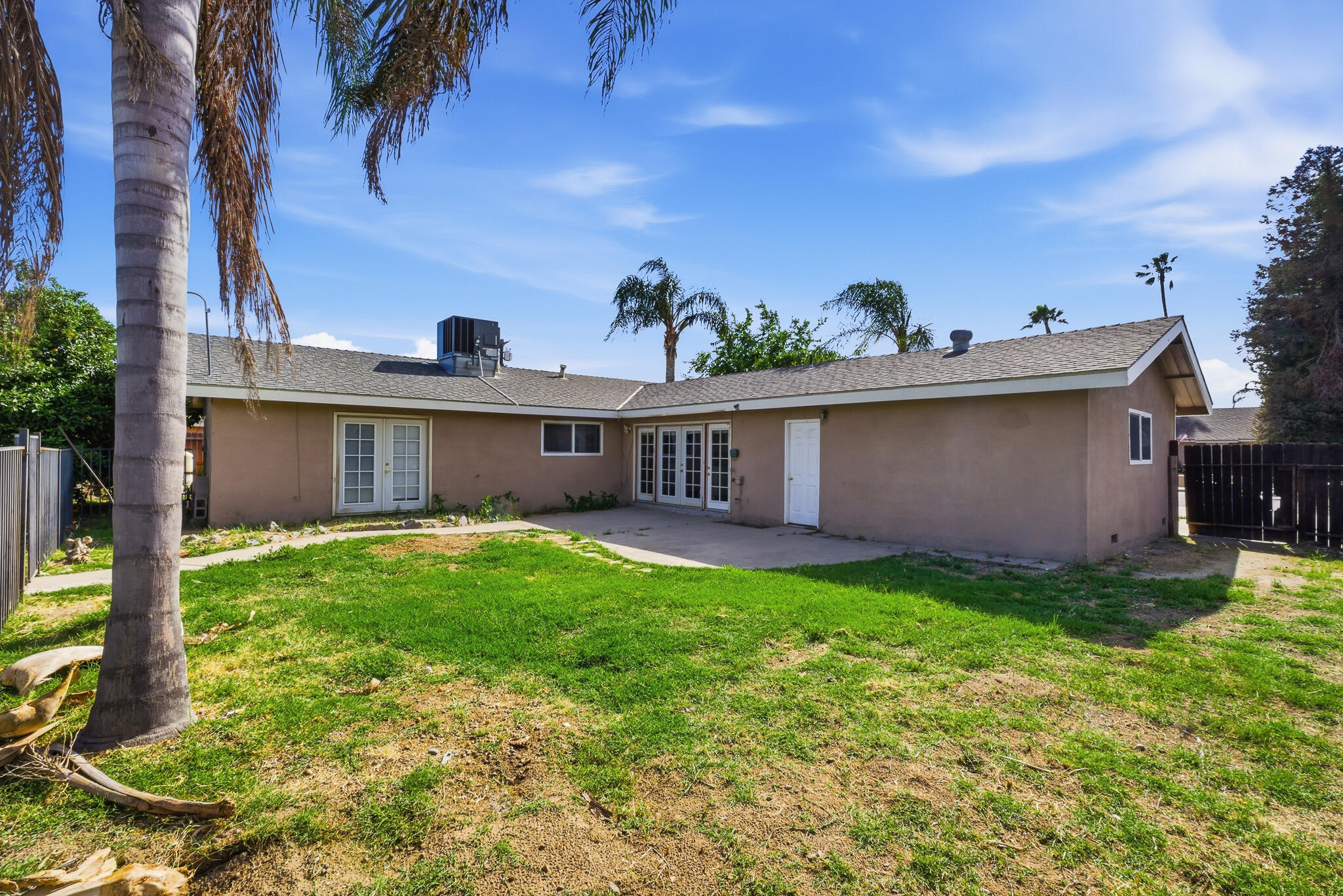 1550 Lowery St, Porterville, CA 93257