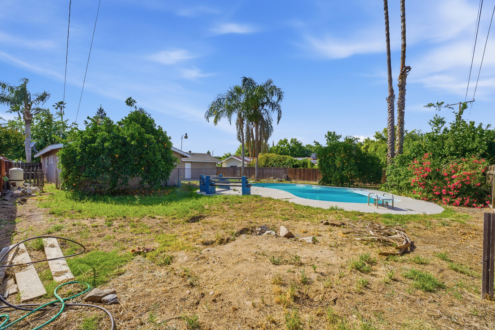 1550 Lowery St, Porterville, CA 93257