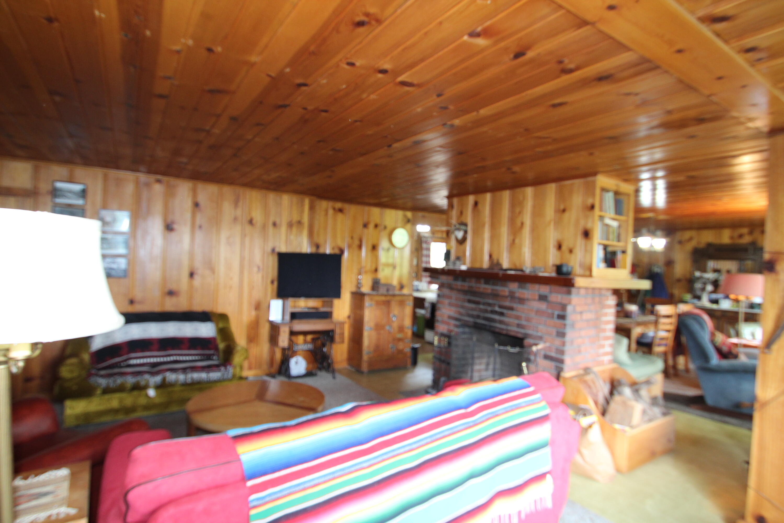 315 Grandview Dr, Springville, CA 93265