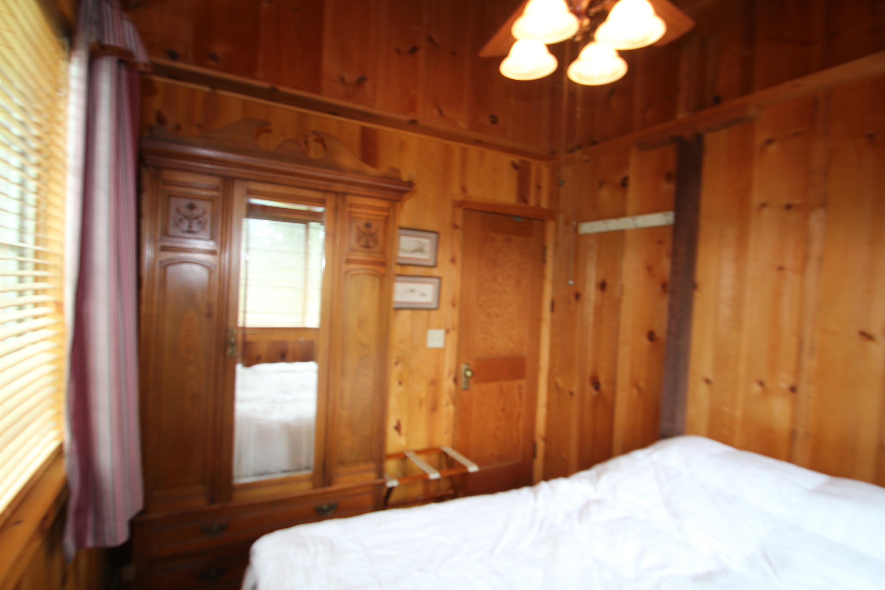 315 Grandview Dr, Springville, CA 93265