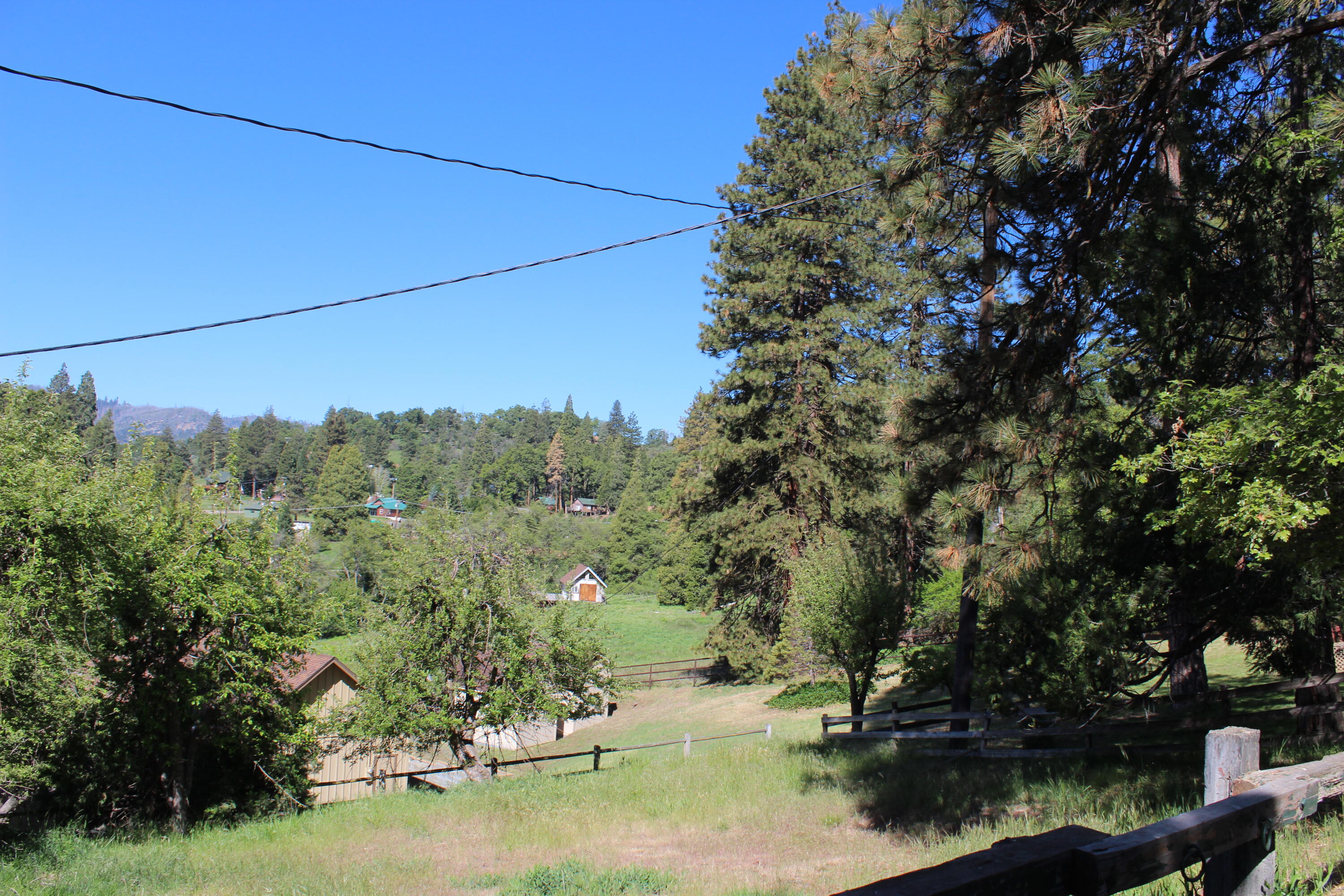 315 Grandview Dr, Springville, CA 93265