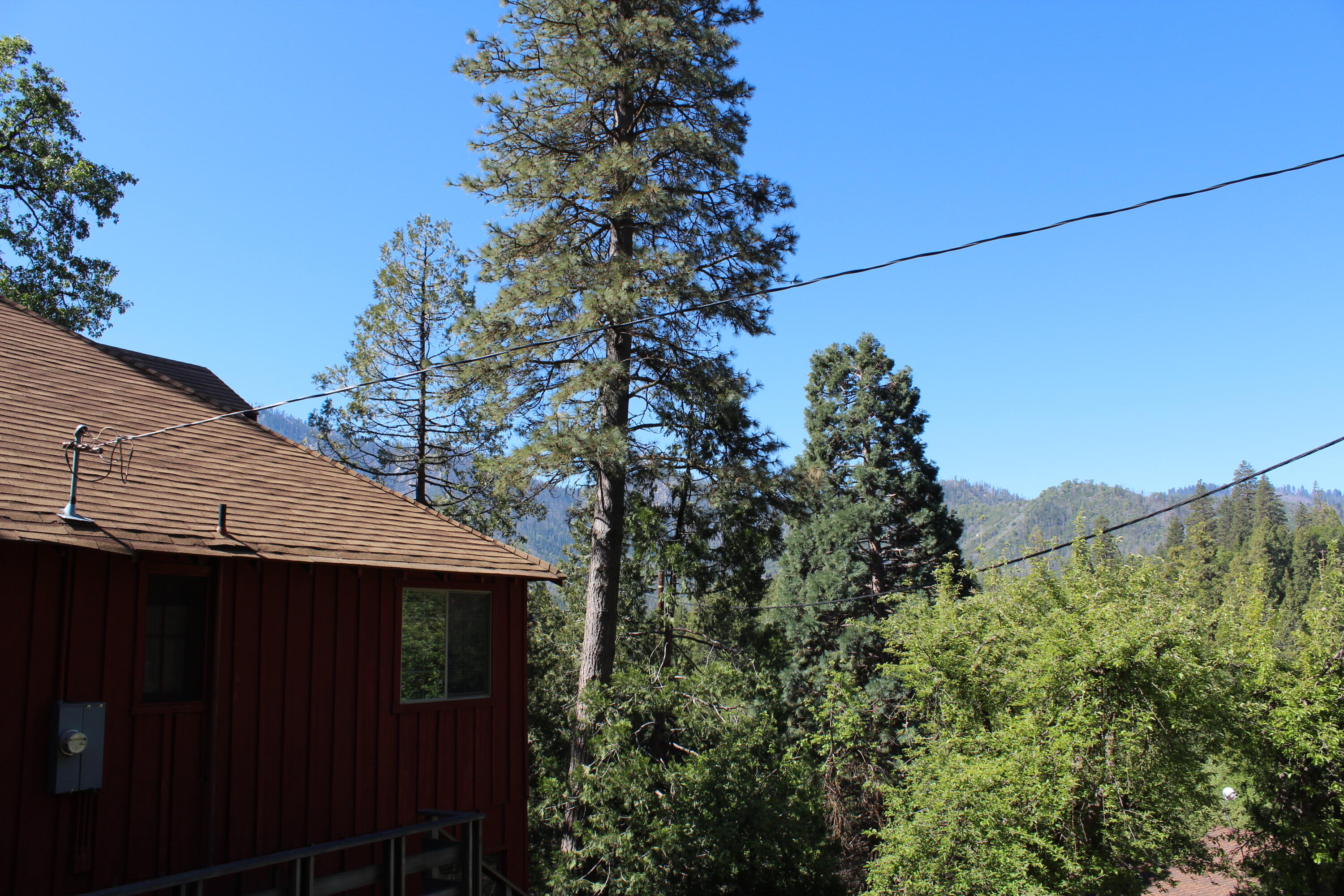 315 Grandview Dr, Springville, CA 93265