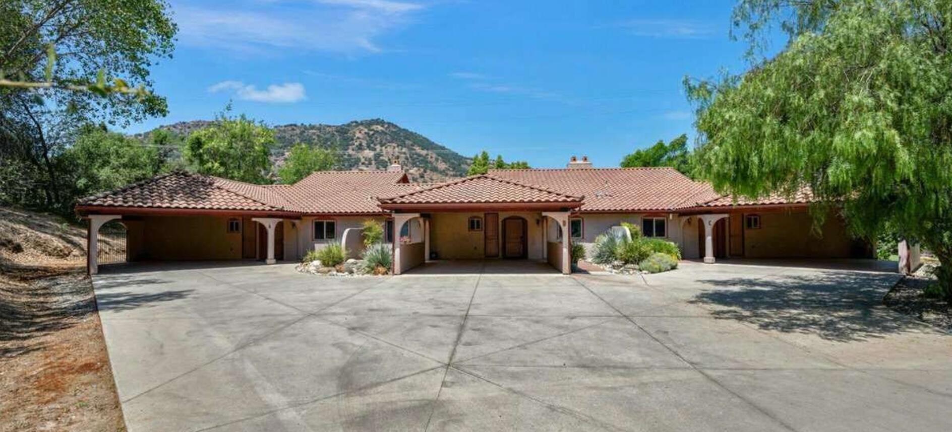 29673 Rock Creek Dr, Three Rivers, CA 93271