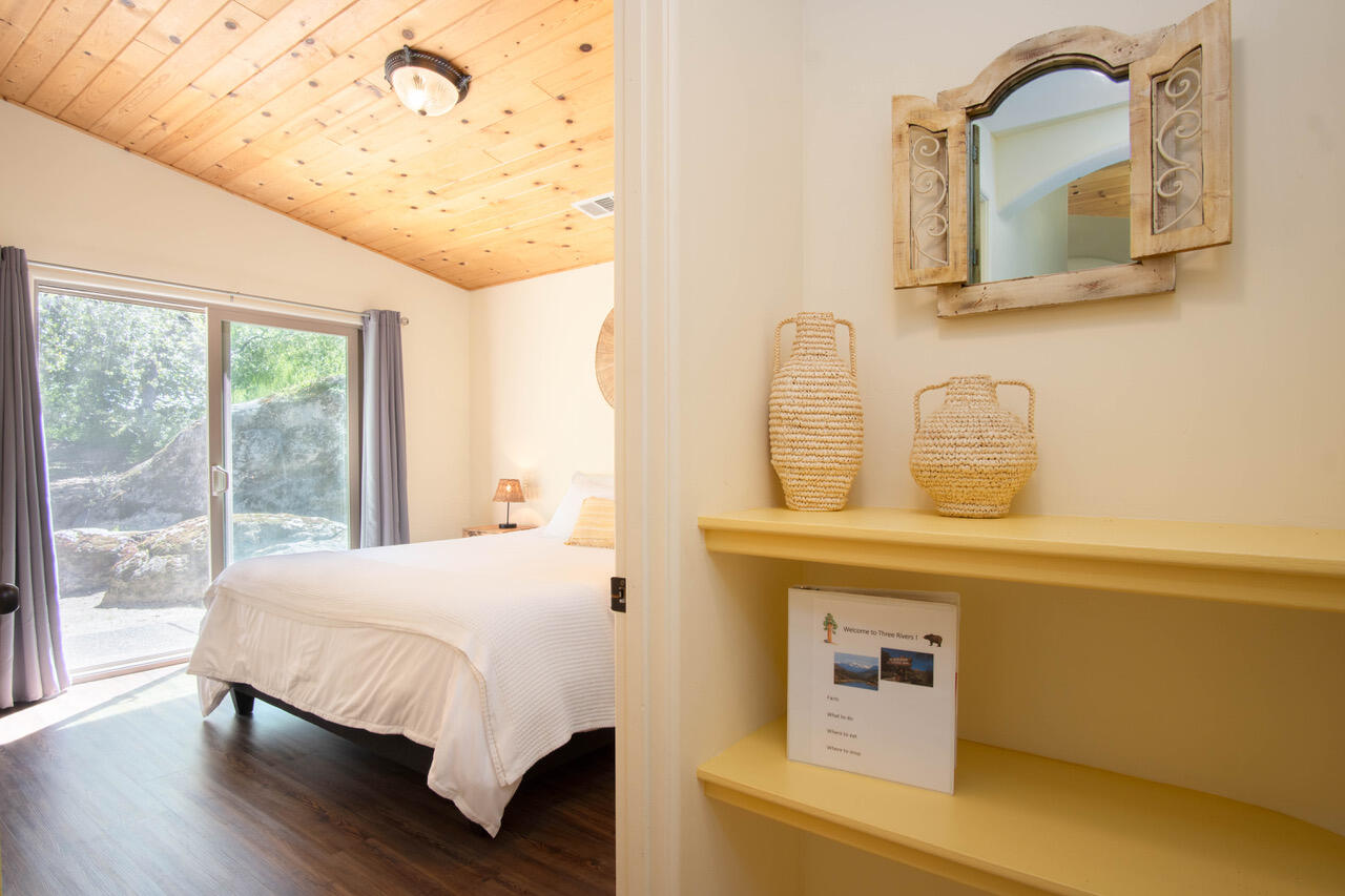 29673 Rock Creek Dr, Three Rivers, CA 93271