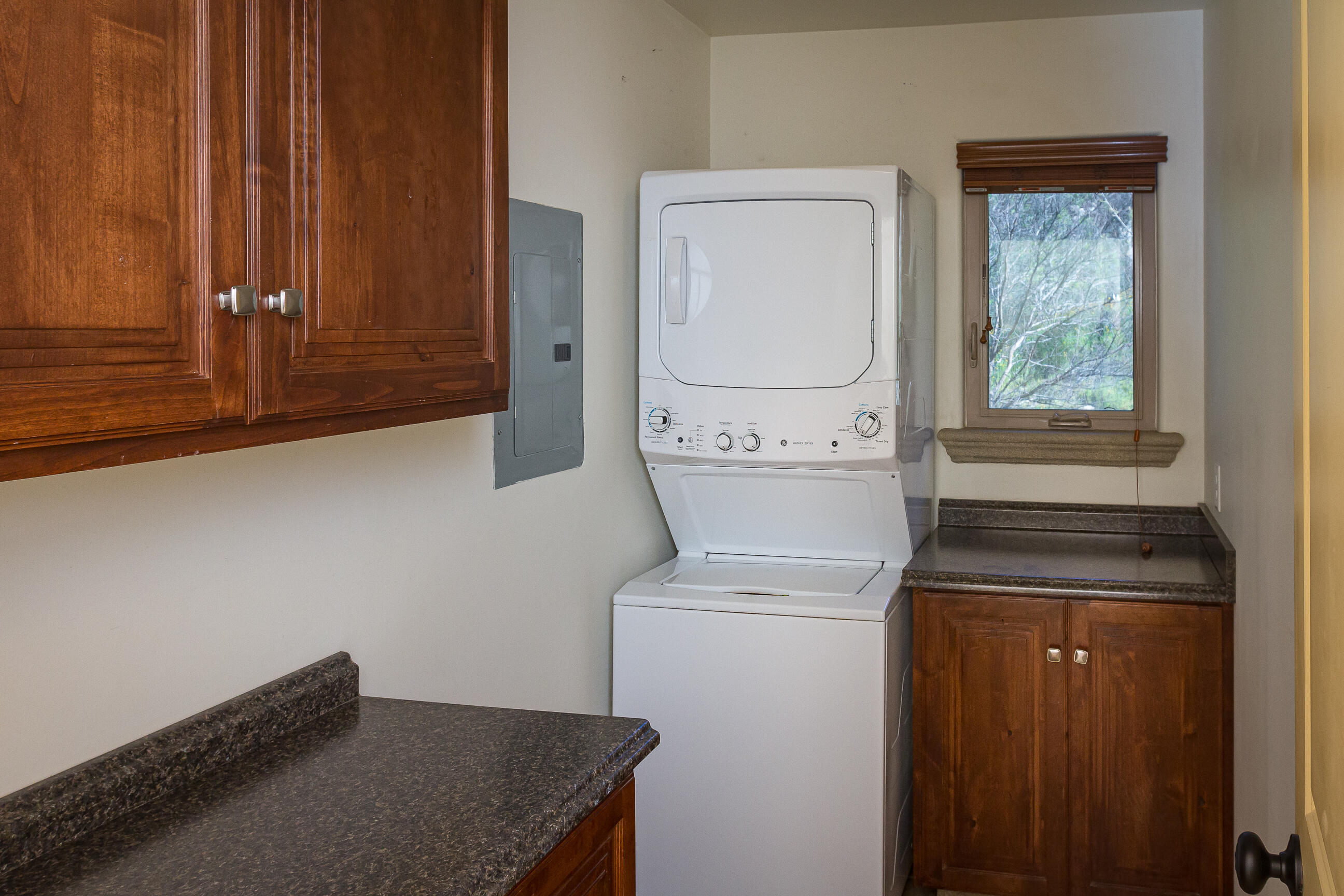 29673 Rock Creek Dr, Three Rivers, CA 93271