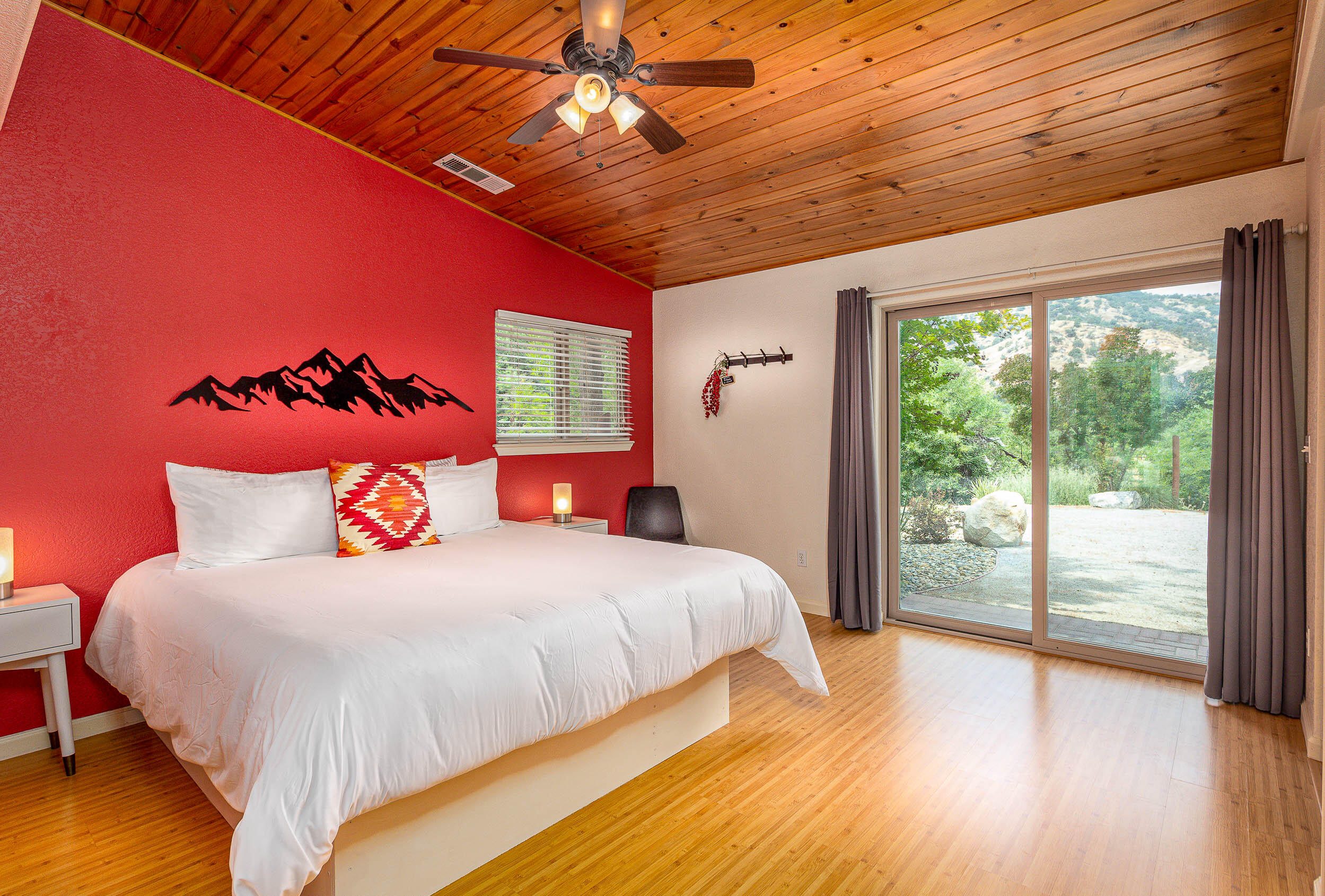 29673 Rock Creek Dr, Three Rivers, CA 93271