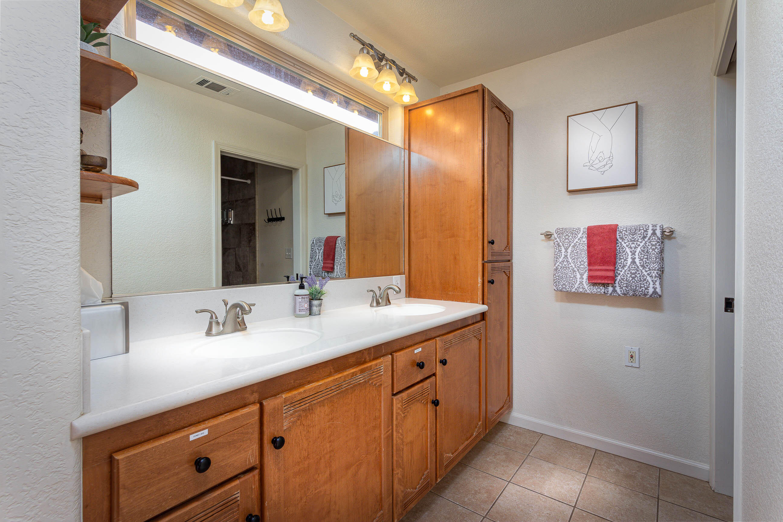 29673 Rock Creek Dr, Three Rivers, CA 93271