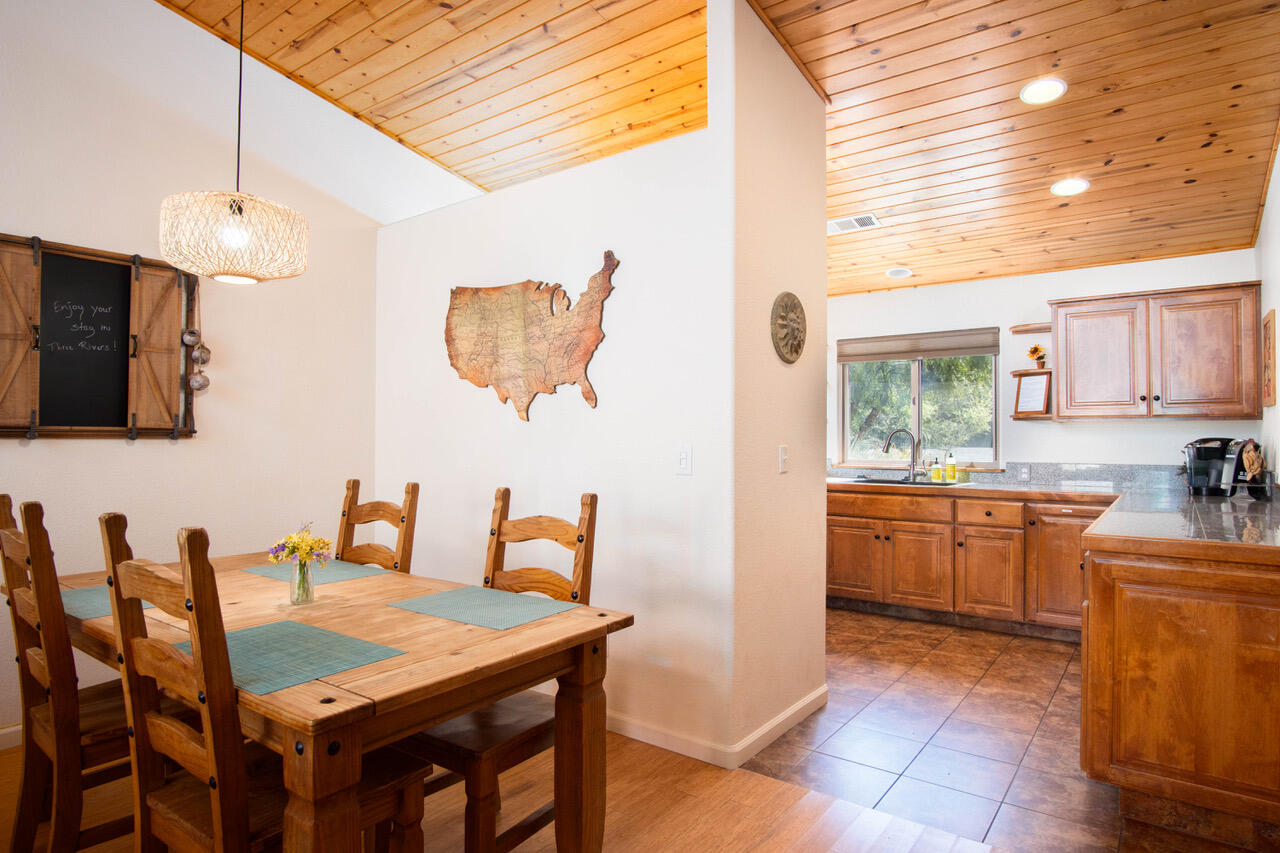 29673 Rock Creek Dr, Three Rivers, CA 93271