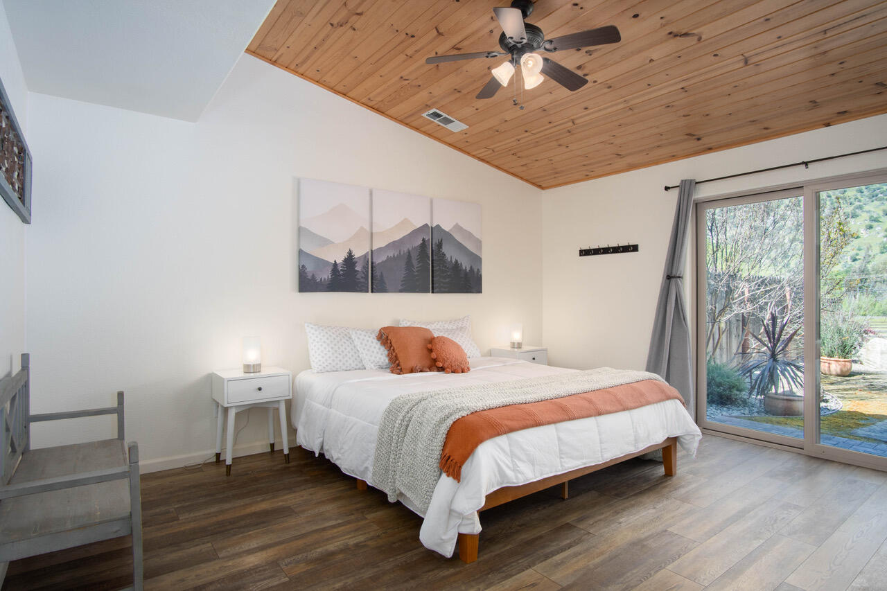 29673 Rock Creek Dr, Three Rivers, CA 93271