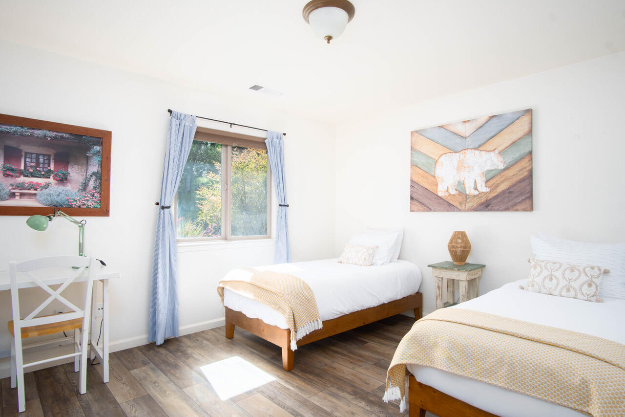 29673 Rock Creek Dr, Three Rivers, CA 93271