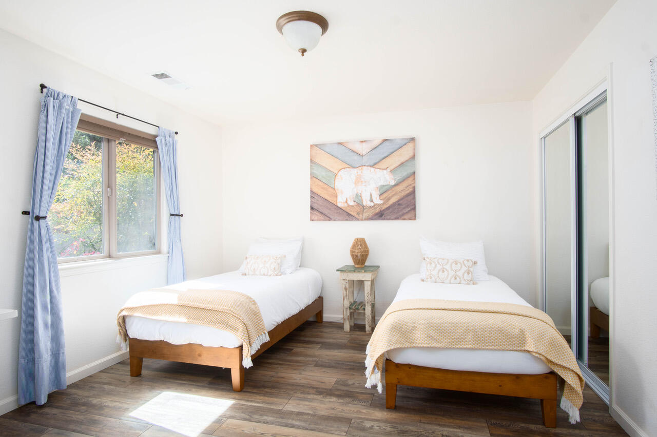 29673 Rock Creek Dr, Three Rivers, CA 93271