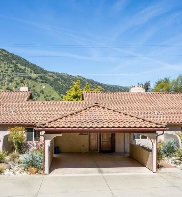 29673 Rock Creek Dr, Three Rivers, CA 93271