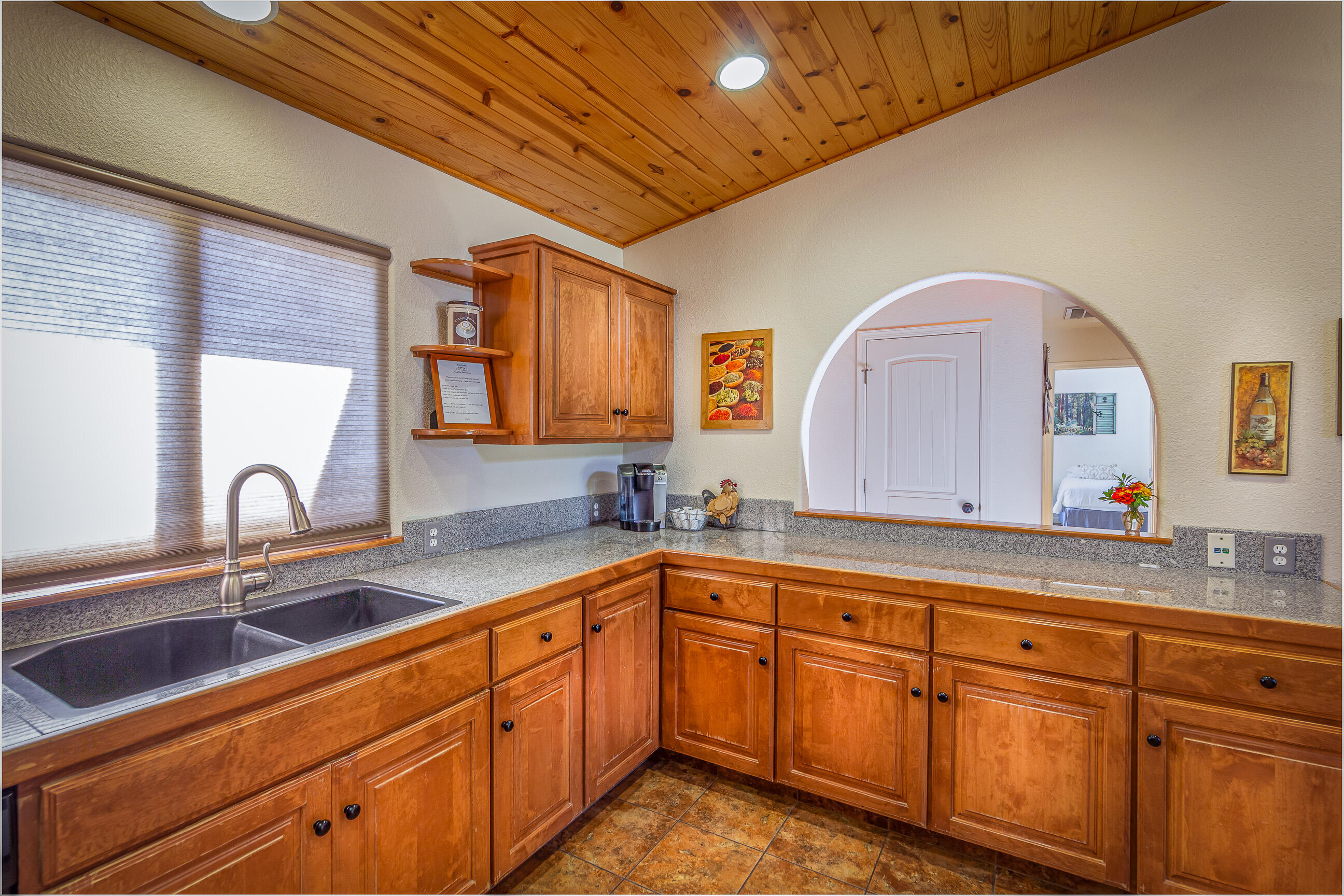 29673 Rock Creek Dr, Three Rivers, CA 93271