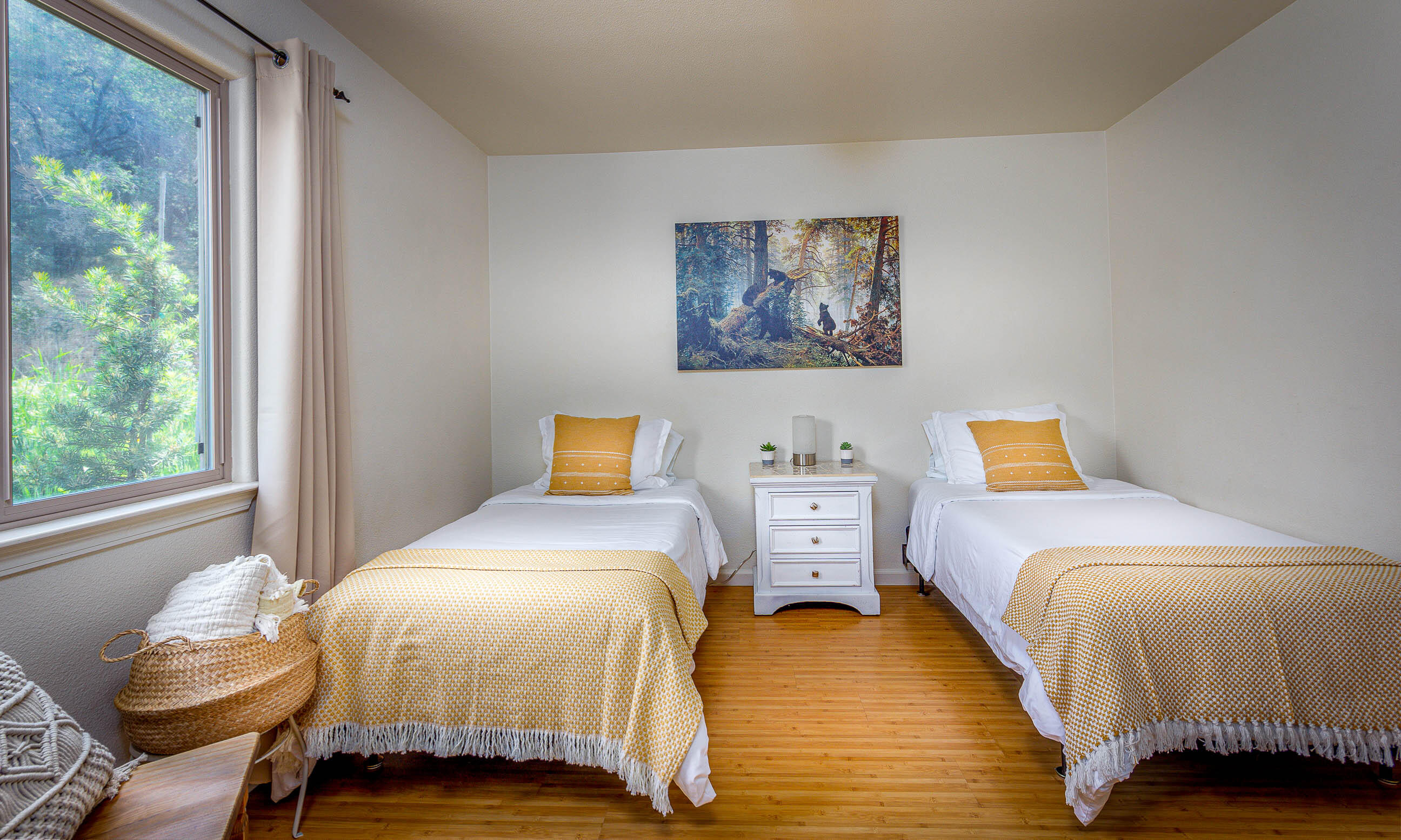 29673 Rock Creek Dr, Three Rivers, CA 93271