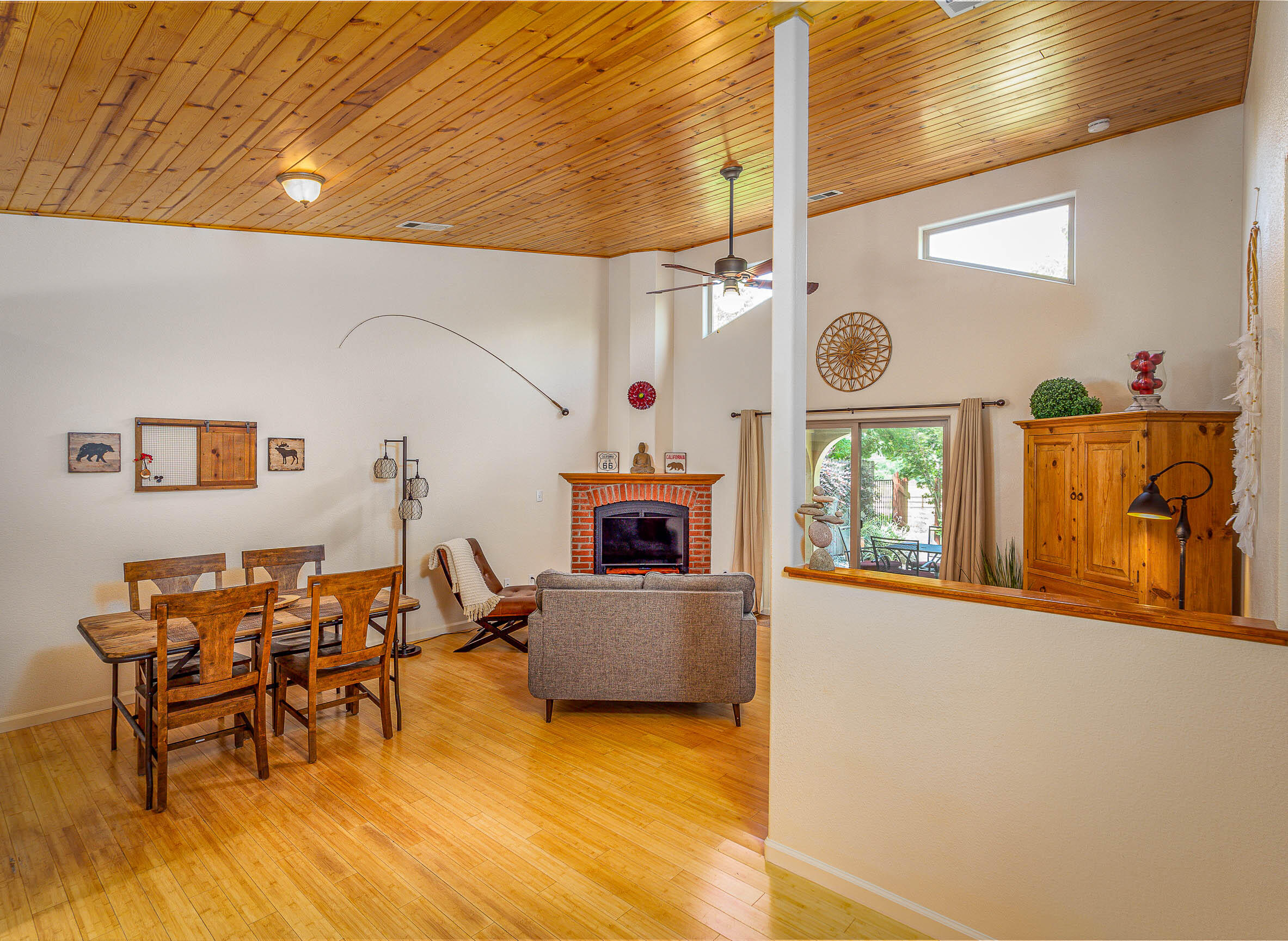 29673 Rock Creek Dr, Three Rivers, CA 93271