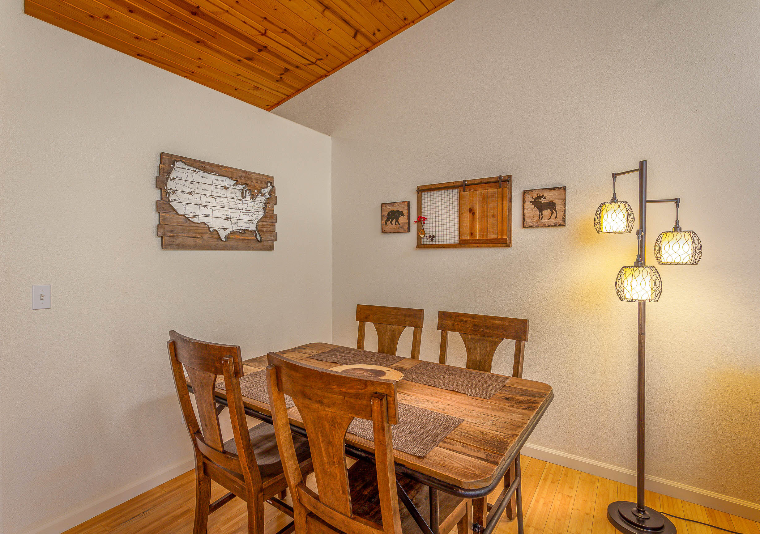 29673 Rock Creek Dr, Three Rivers, CA 93271