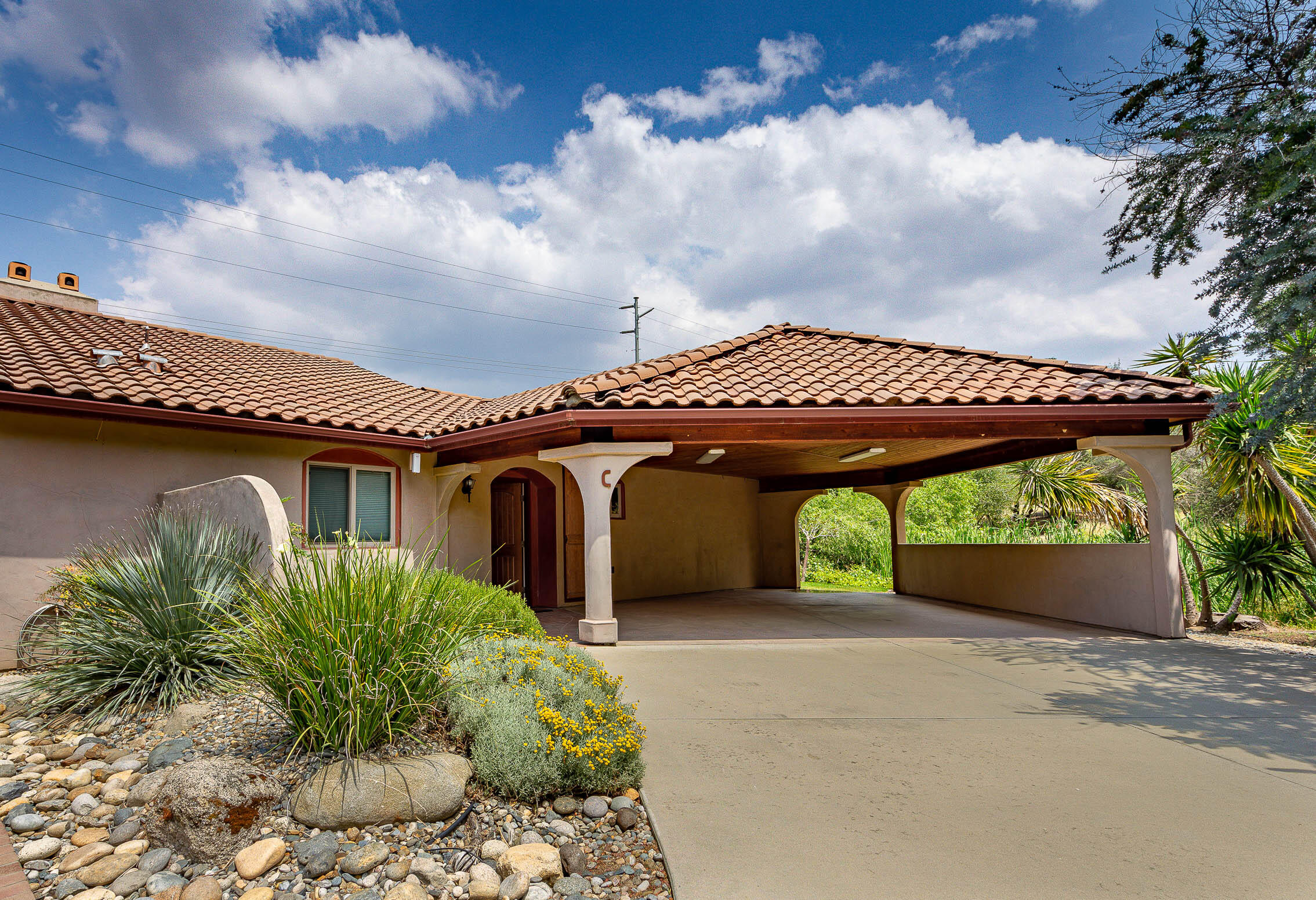 29673 Rock Creek Dr, Three Rivers, CA 93271