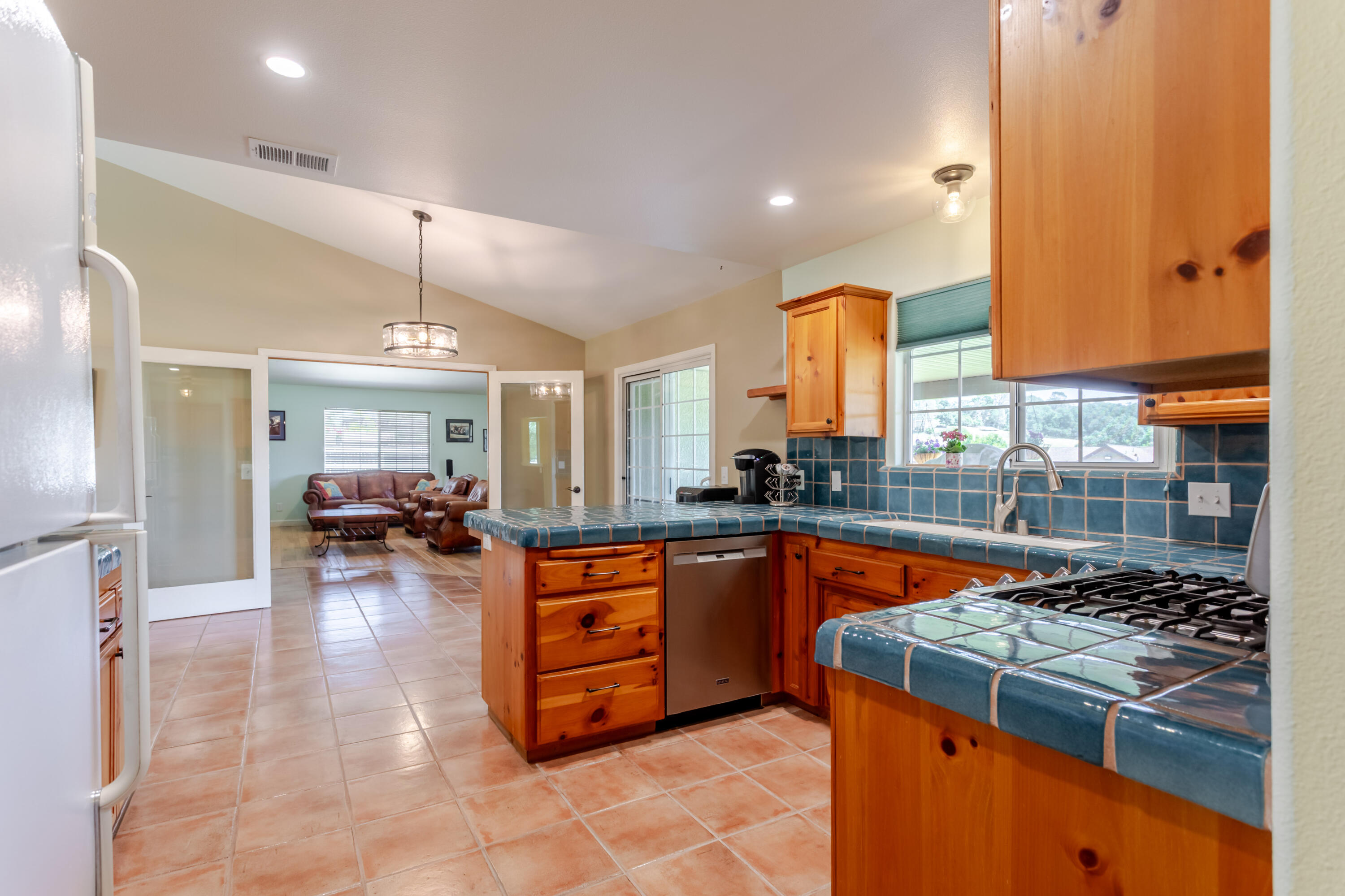 155 Eagle Creek Ct, Atascadero, CA 93422
