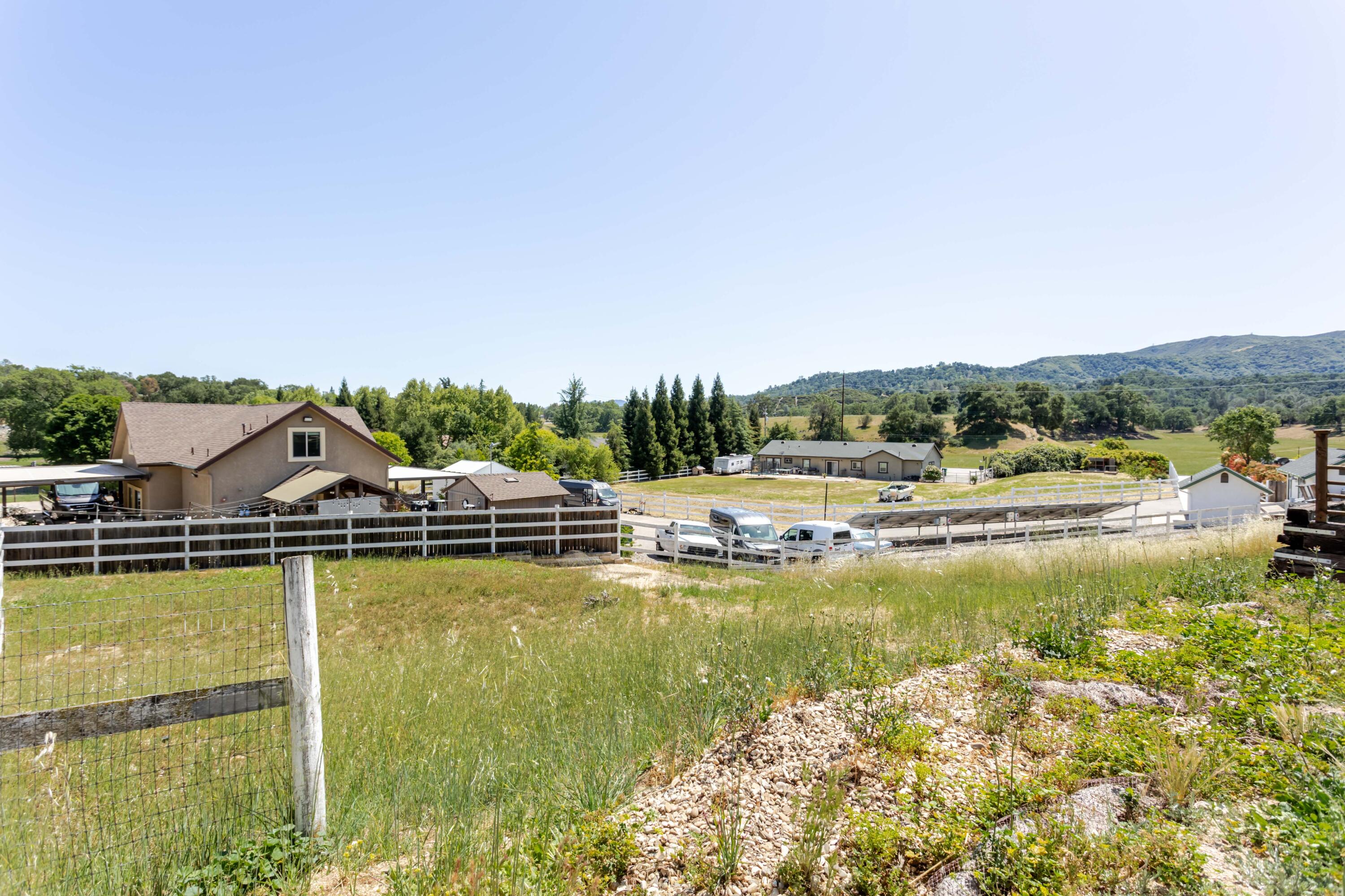 155 Eagle Creek Ct, Atascadero, CA 93422