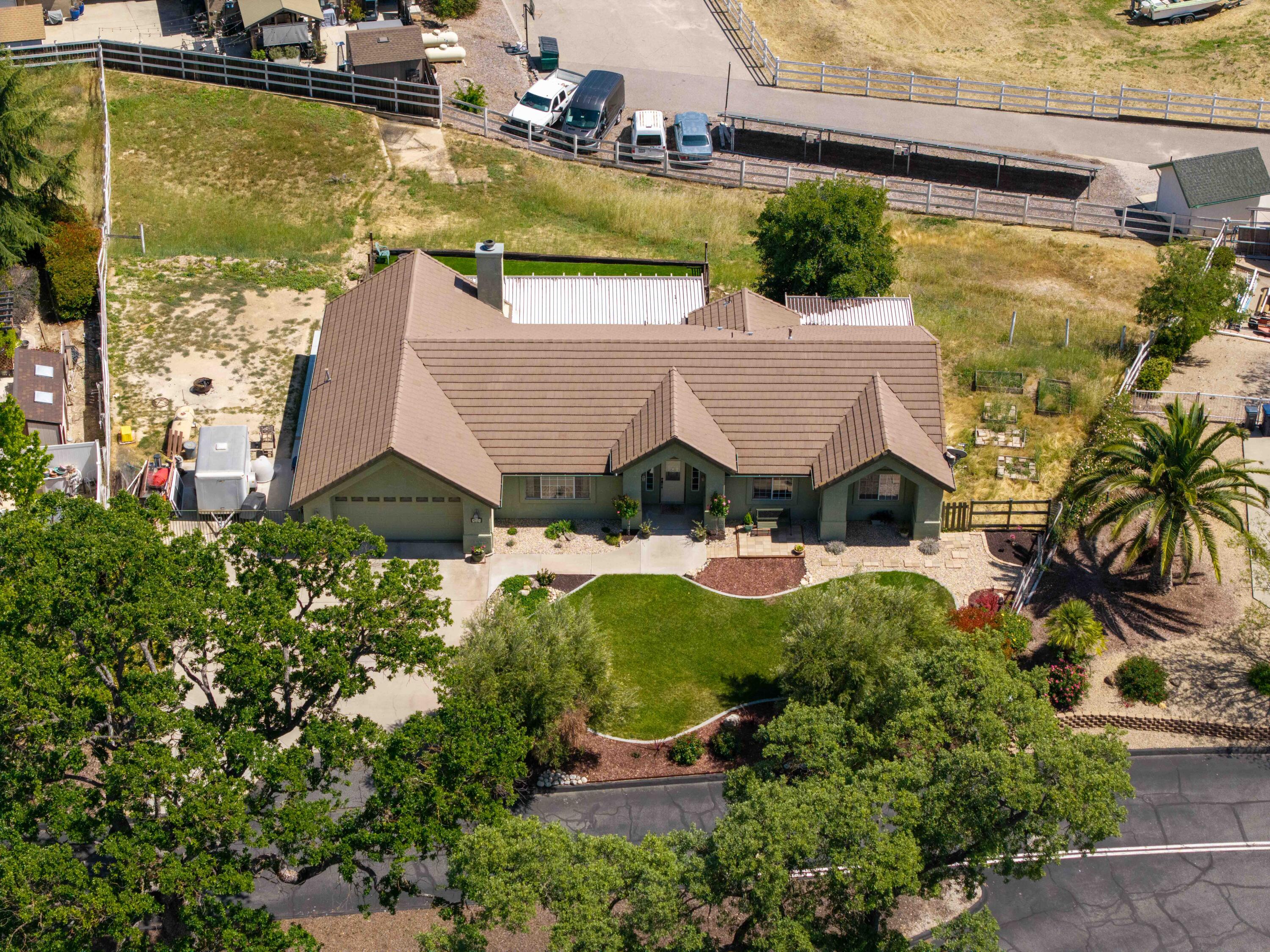 155 Eagle Creek Ct, Atascadero, CA 93422