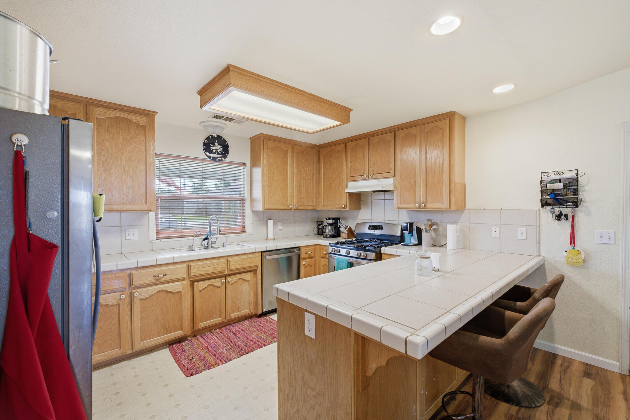 505 Westgate Pl, Lemoore, CA 93245