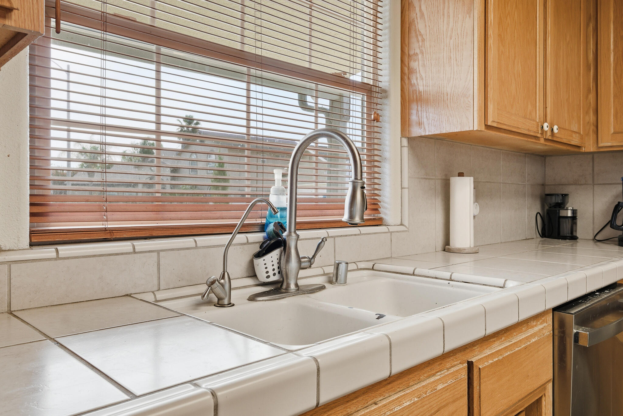 505 Westgate Pl, Lemoore, CA 93245