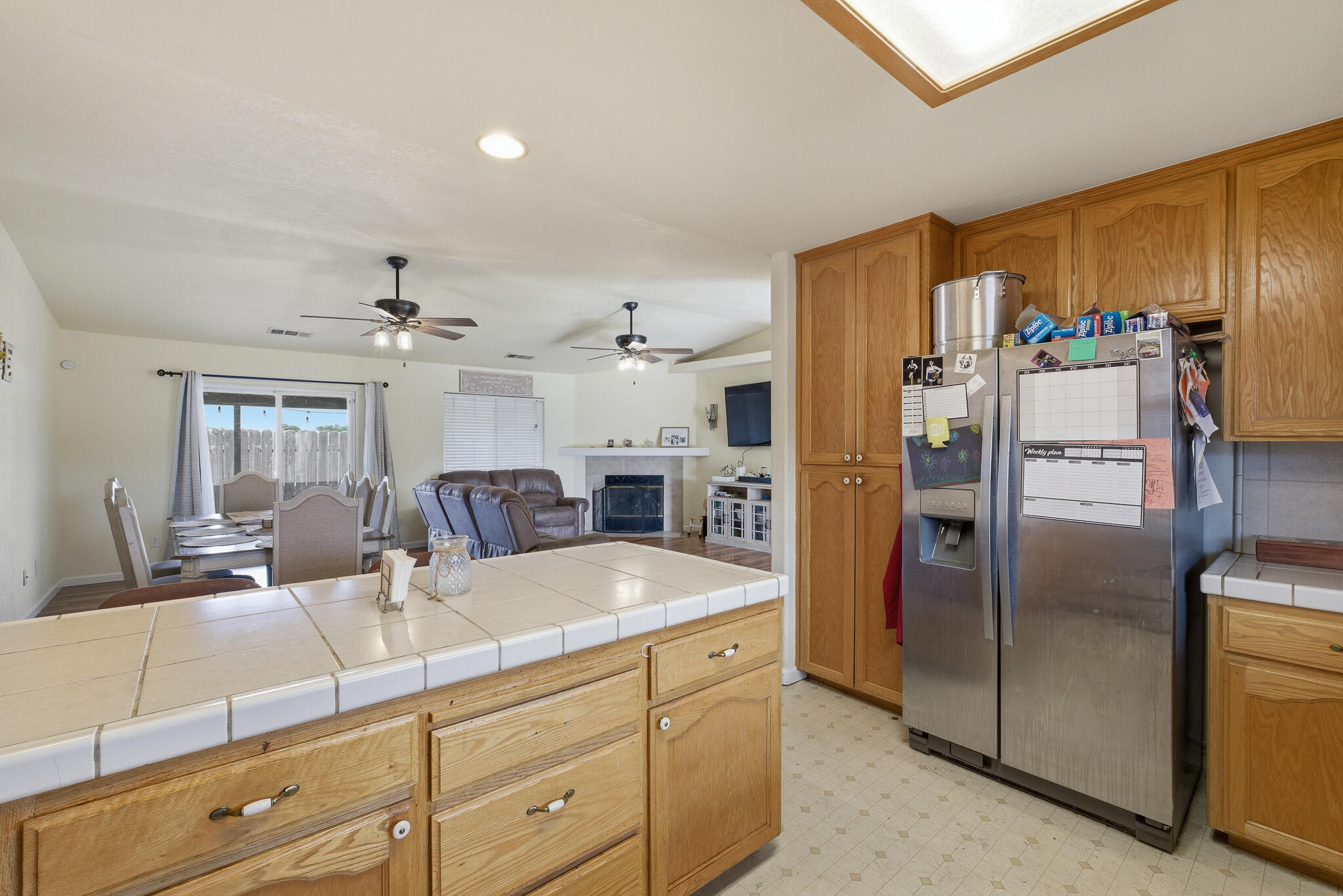 505 Westgate Pl, Lemoore, CA 93245